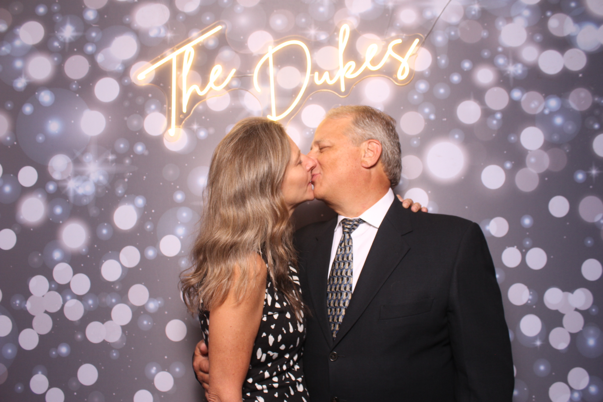Jenna & Zack Reception | View more photos from the event at gallery.photoboothcincy.com/u/PhotoBoothCincy/Jenna-Zack-Reception