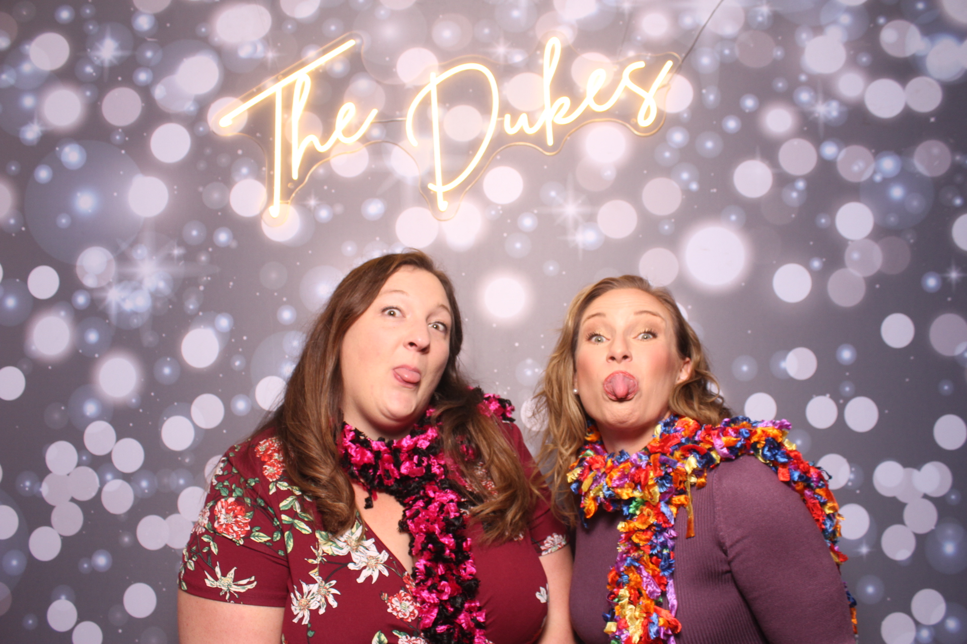 Jenna & Zack Reception | View more photos from the event at gallery.photoboothcincy.com/u/PhotoBoothCincy/Jenna-Zack-Reception