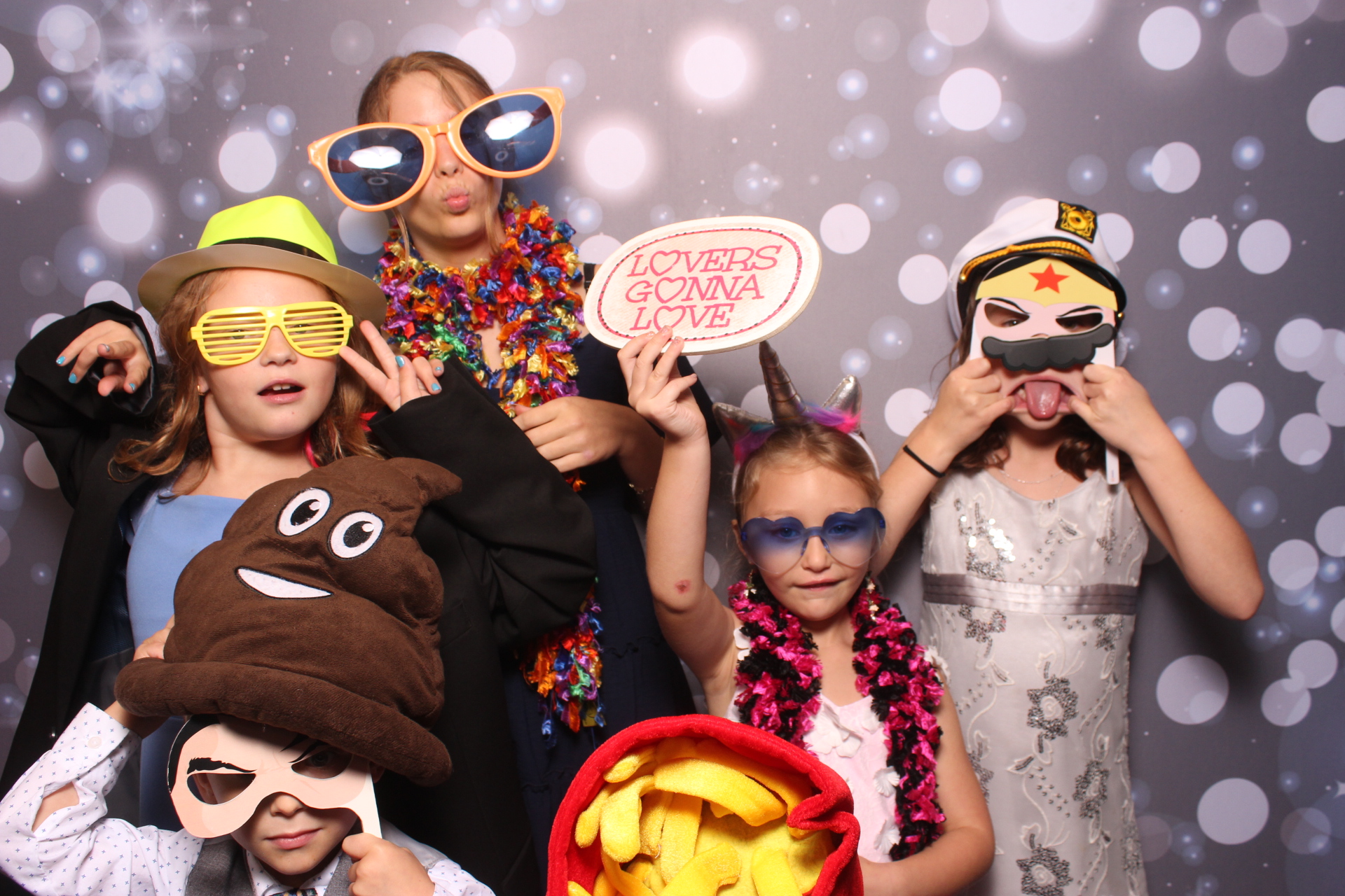 Jenna & Zack Reception | View more photos from the event at gallery.photoboothcincy.com/u/PhotoBoothCincy/Jenna-Zack-Reception