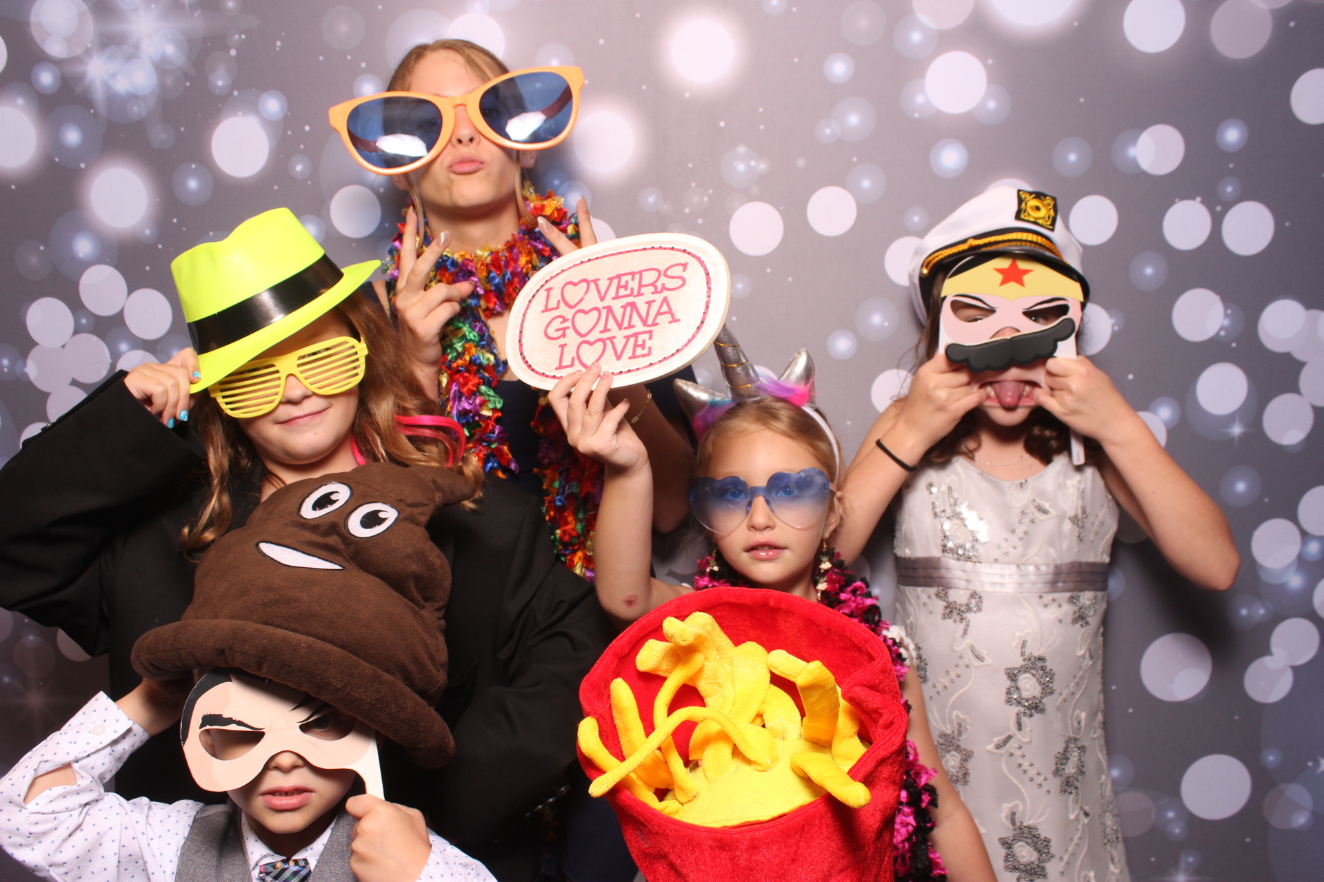 Jenna & Zack Reception | View more photos from the event at gallery.photoboothcincy.com/u/PhotoBoothCincy/Jenna-Zack-Reception