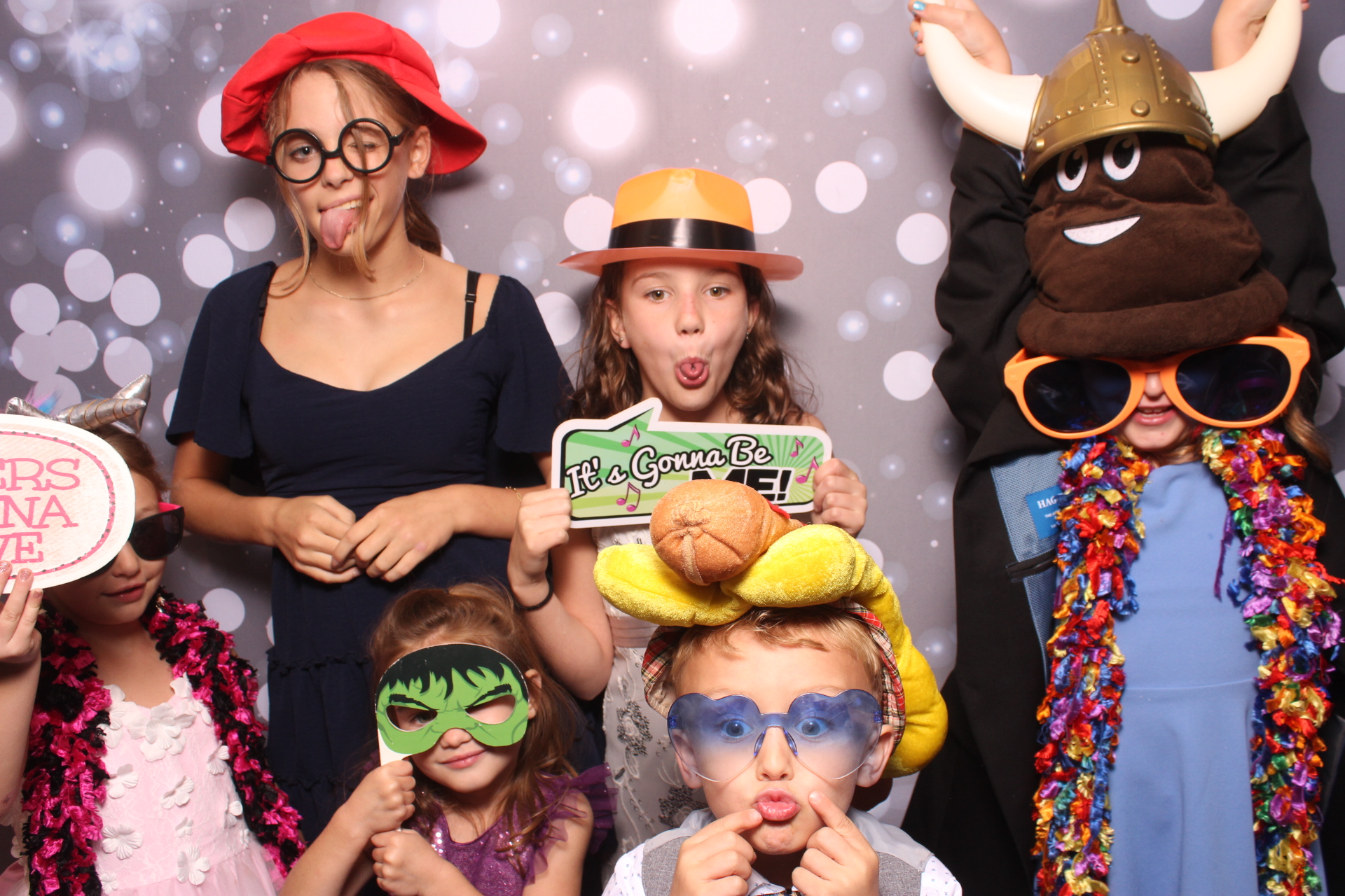 Jenna & Zack Reception | View more photos from the event at gallery.photoboothcincy.com/u/PhotoBoothCincy/Jenna-Zack-Reception