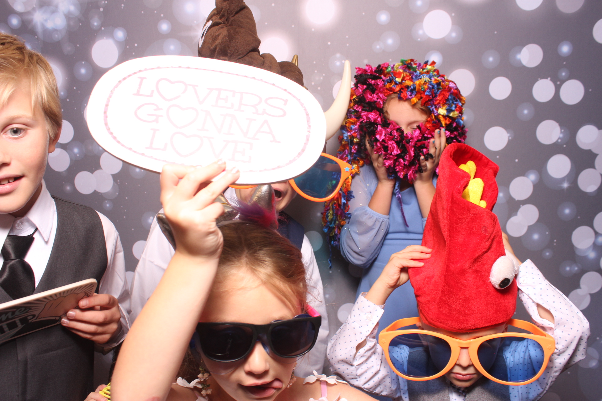 Jenna & Zack Reception | View more photos from the event at gallery.photoboothcincy.com/u/PhotoBoothCincy/Jenna-Zack-Reception