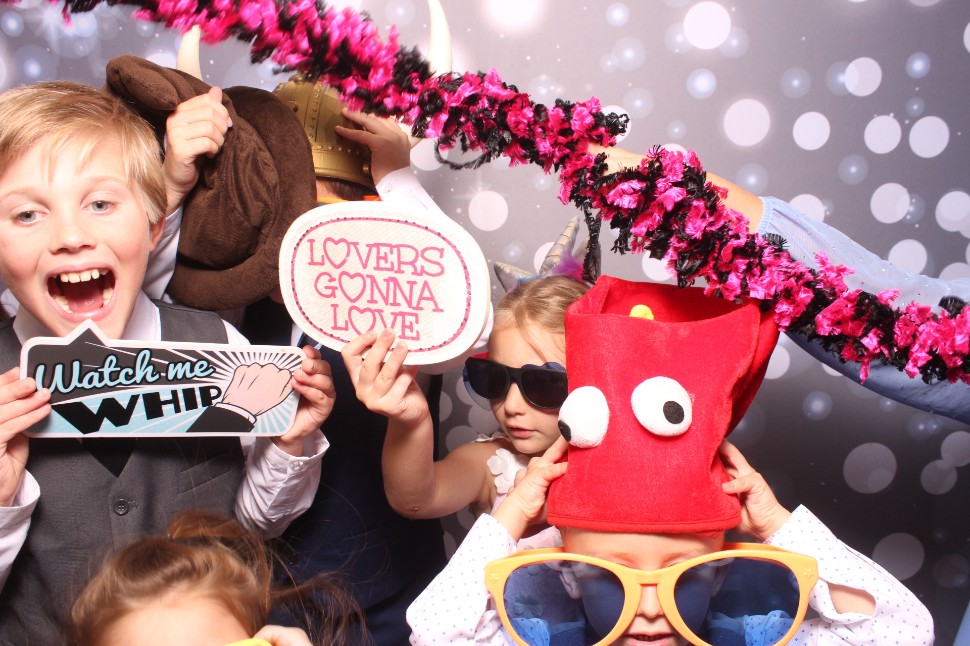 Jenna & Zack Reception | View more photos from the event at gallery.photoboothcincy.com/u/PhotoBoothCincy/Jenna-Zack-Reception
