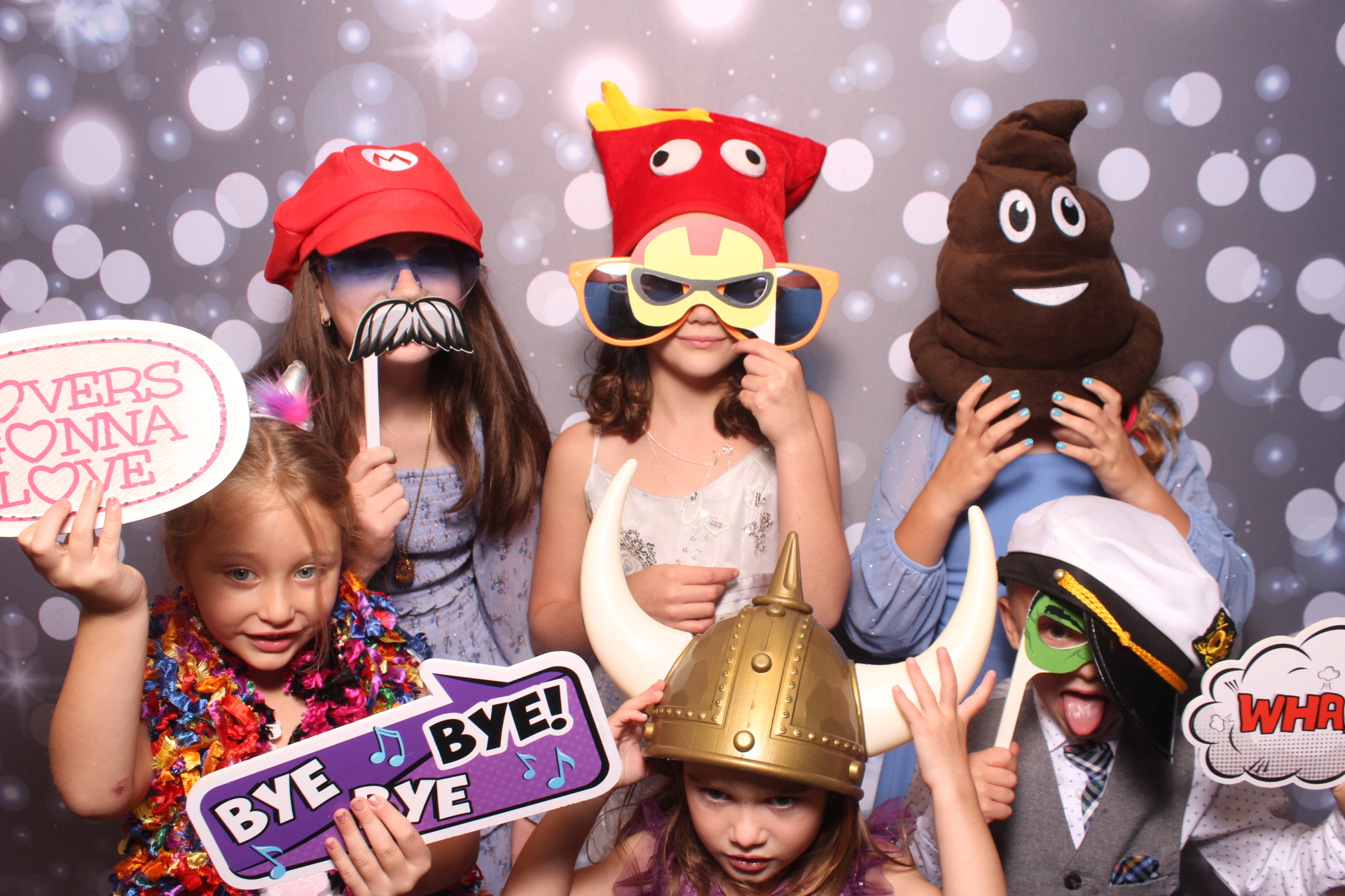 Jenna & Zack Reception | View more photos from the event at gallery.photoboothcincy.com/u/PhotoBoothCincy/Jenna-Zack-Reception