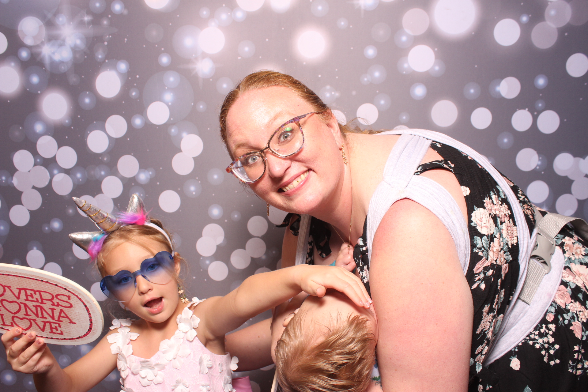 Jenna & Zack Reception | View more photos from the event at gallery.photoboothcincy.com/u/PhotoBoothCincy/Jenna-Zack-Reception