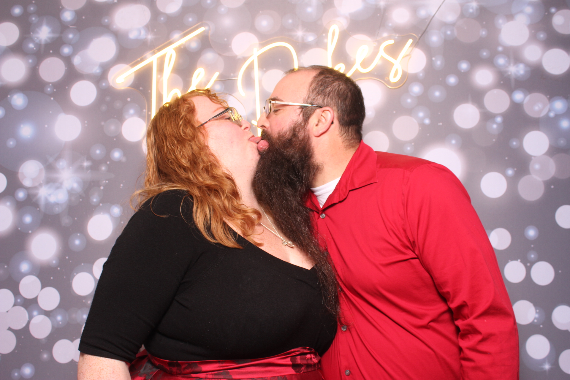 Jenna & Zack Reception | View more photos from the event at gallery.photoboothcincy.com/u/PhotoBoothCincy/Jenna-Zack-Reception