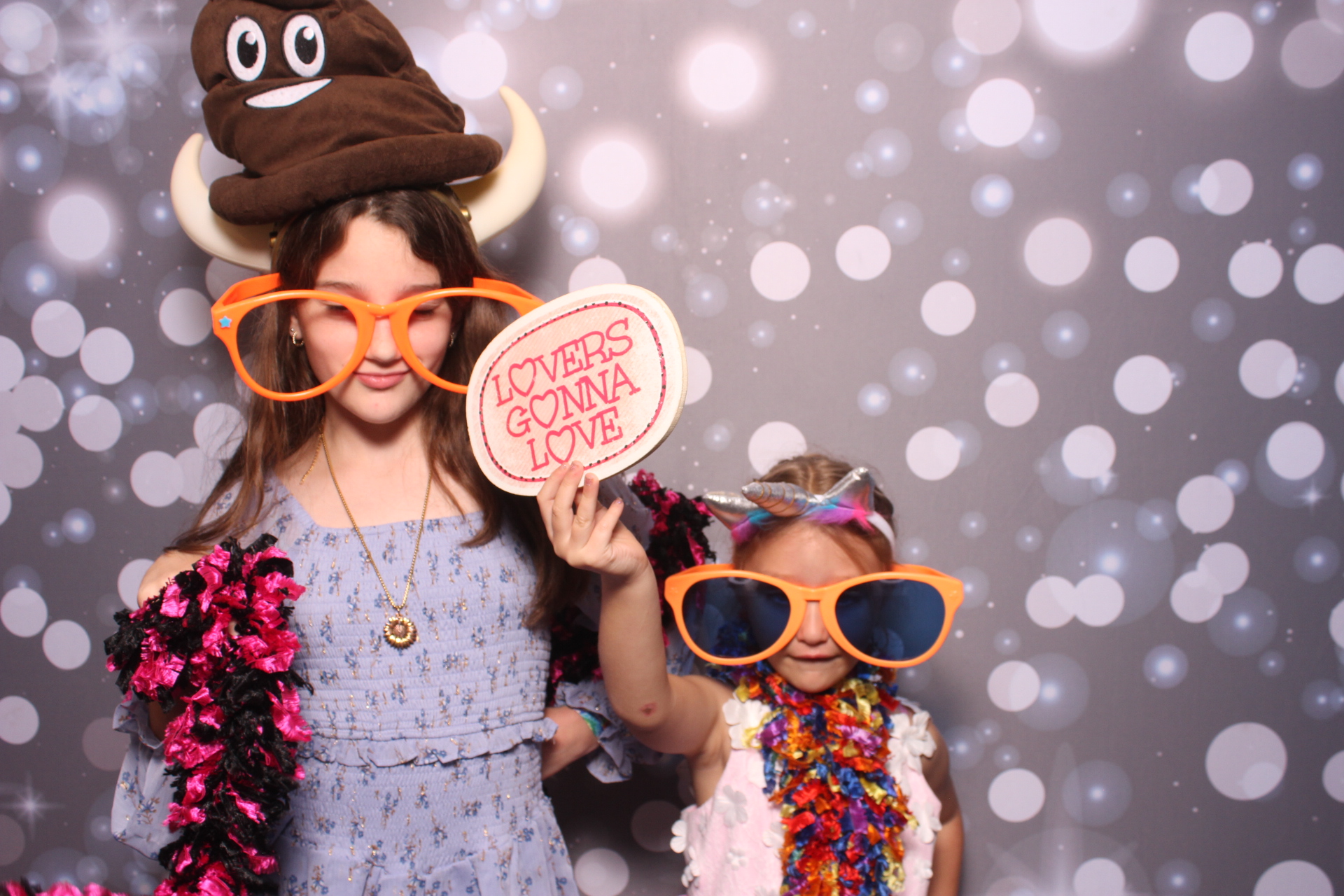 Jenna & Zack Reception | View more photos from the event at gallery.photoboothcincy.com/u/PhotoBoothCincy/Jenna-Zack-Reception