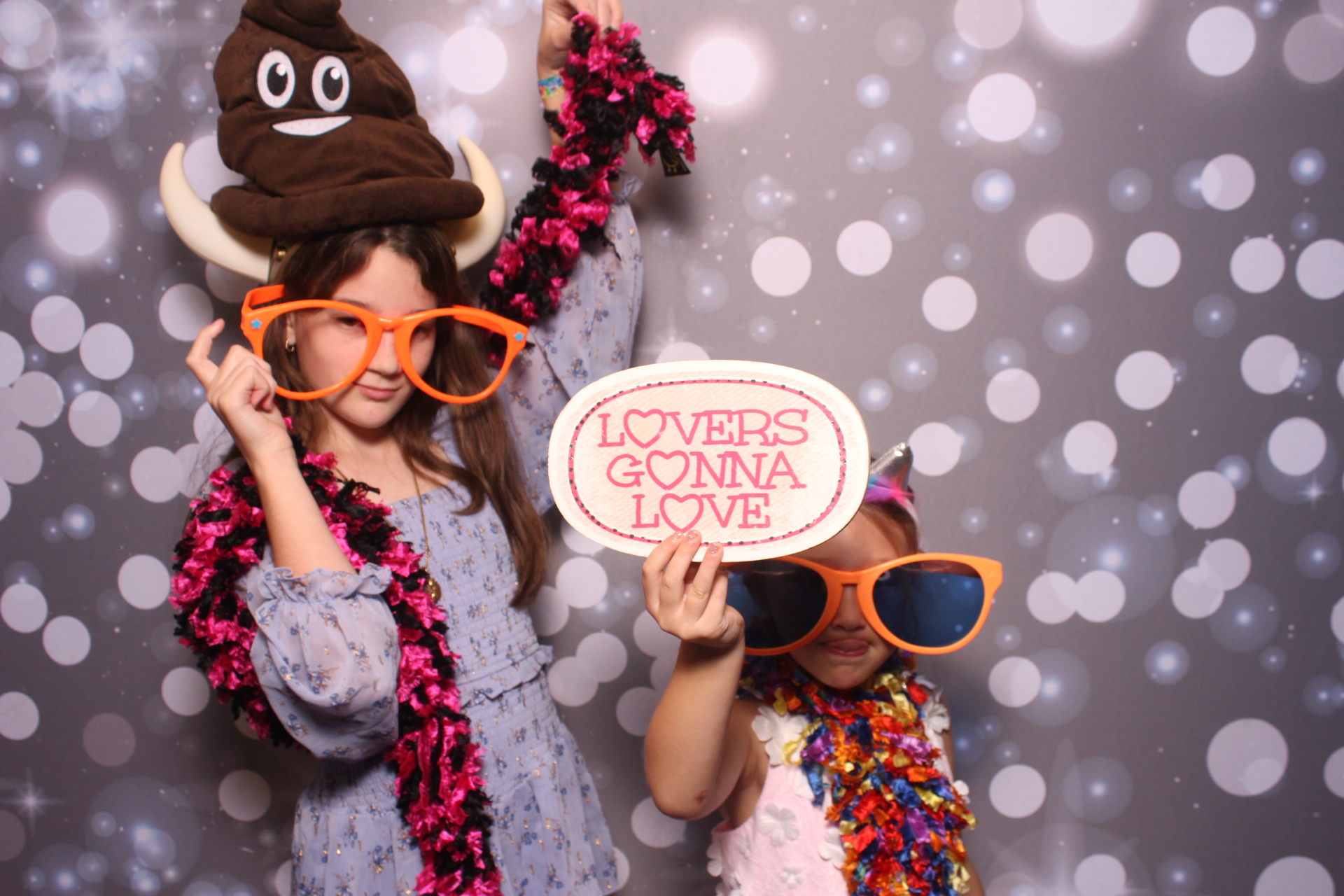 Jenna & Zack Reception | View more photos from the event at gallery.photoboothcincy.com/u/PhotoBoothCincy/Jenna-Zack-Reception