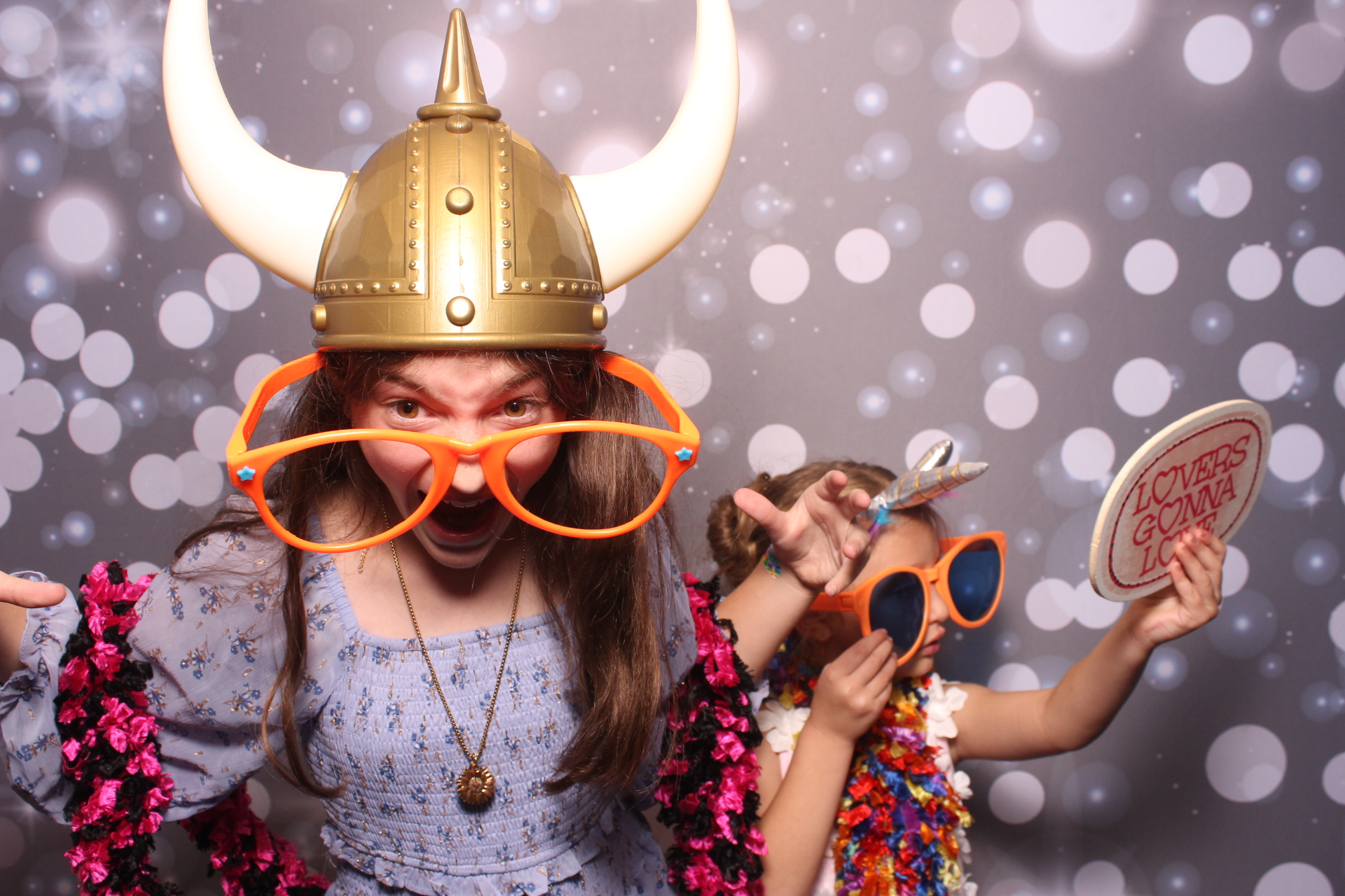 Jenna & Zack Reception | View more photos from the event at gallery.photoboothcincy.com/u/PhotoBoothCincy/Jenna-Zack-Reception