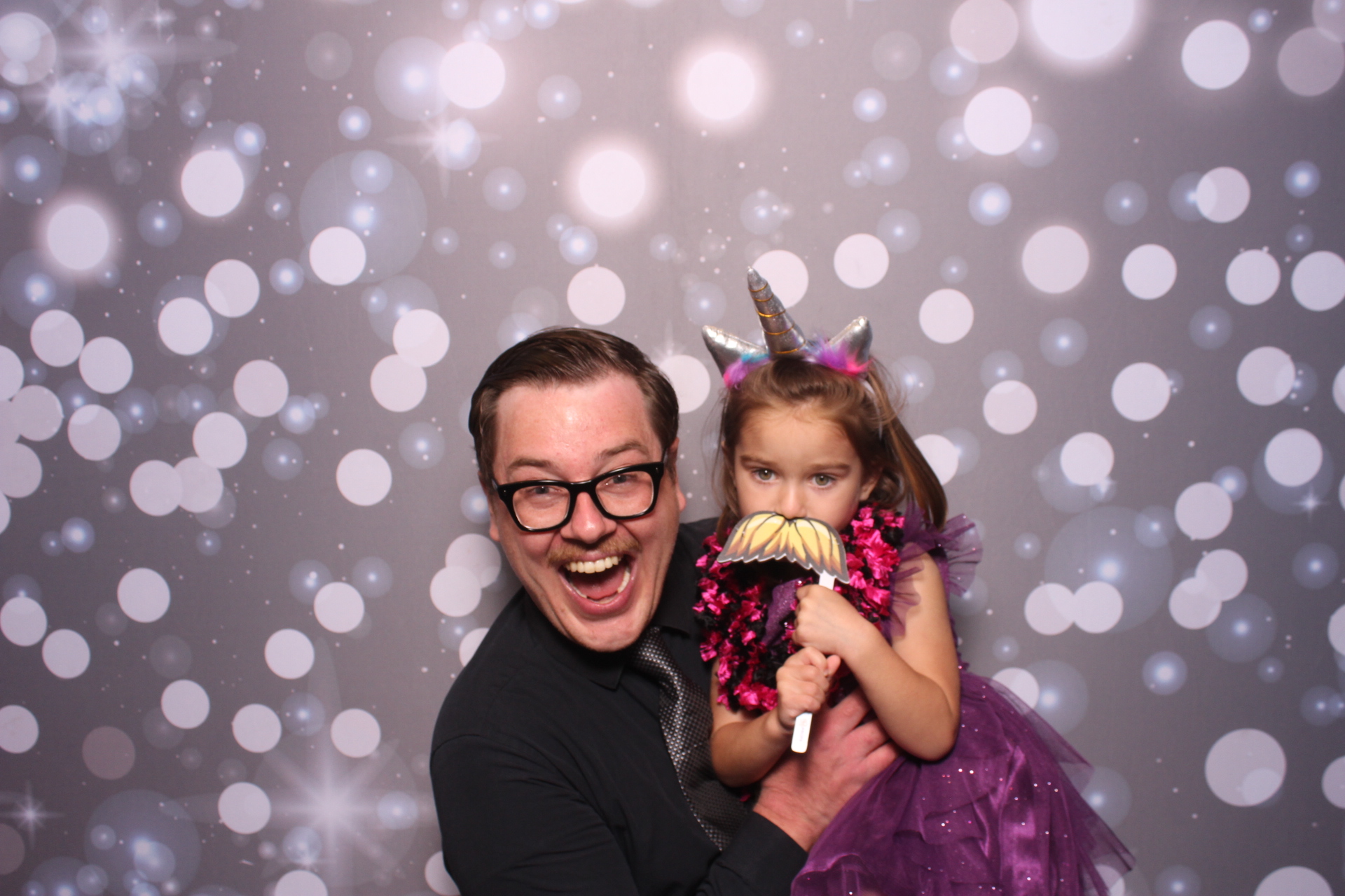 Jenna & Zack Reception | View more photos from the event at gallery.photoboothcincy.com/u/PhotoBoothCincy/Jenna-Zack-Reception