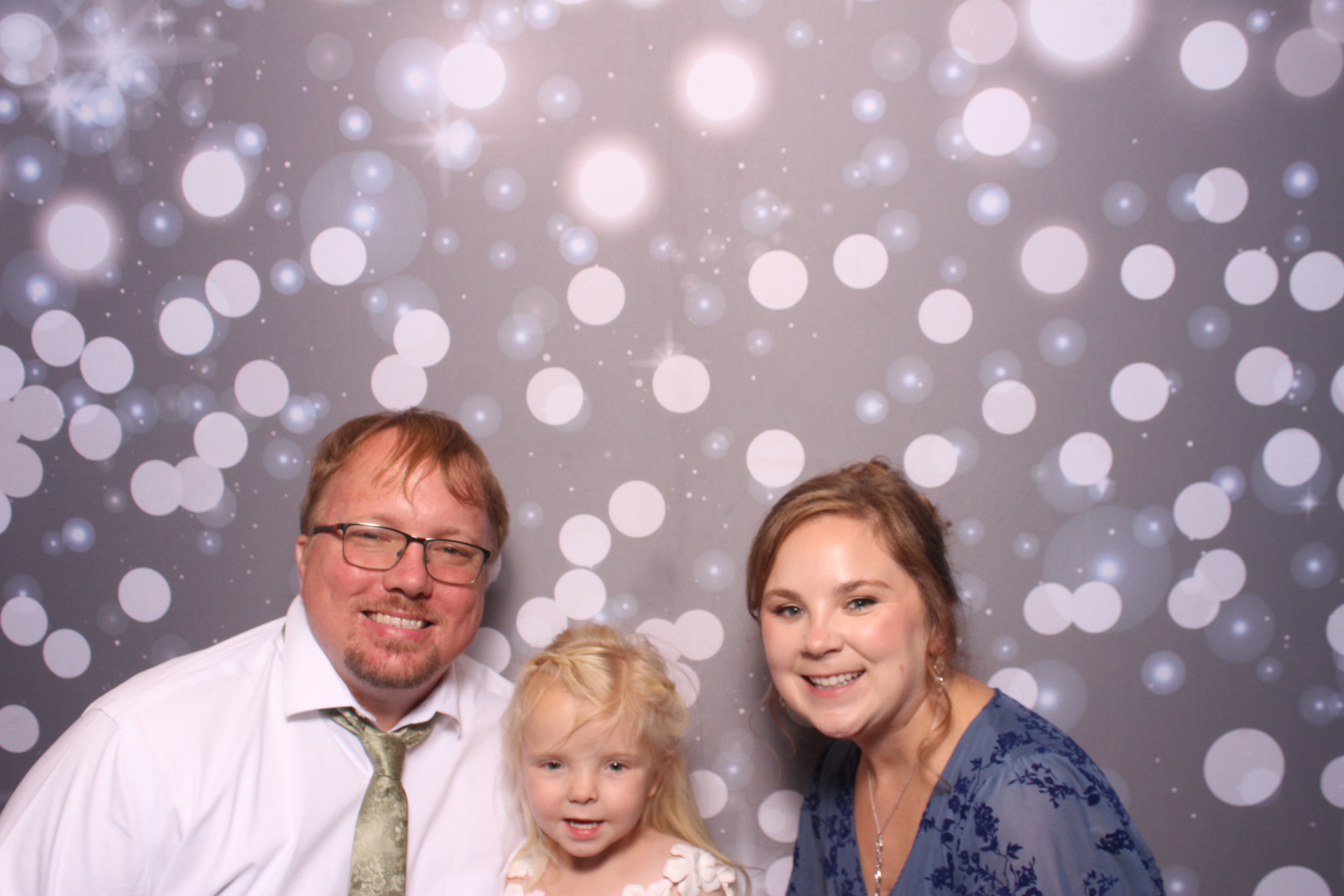 Jenna & Zack Reception | View more photos from the event at gallery.photoboothcincy.com/u/PhotoBoothCincy/Jenna-Zack-Reception