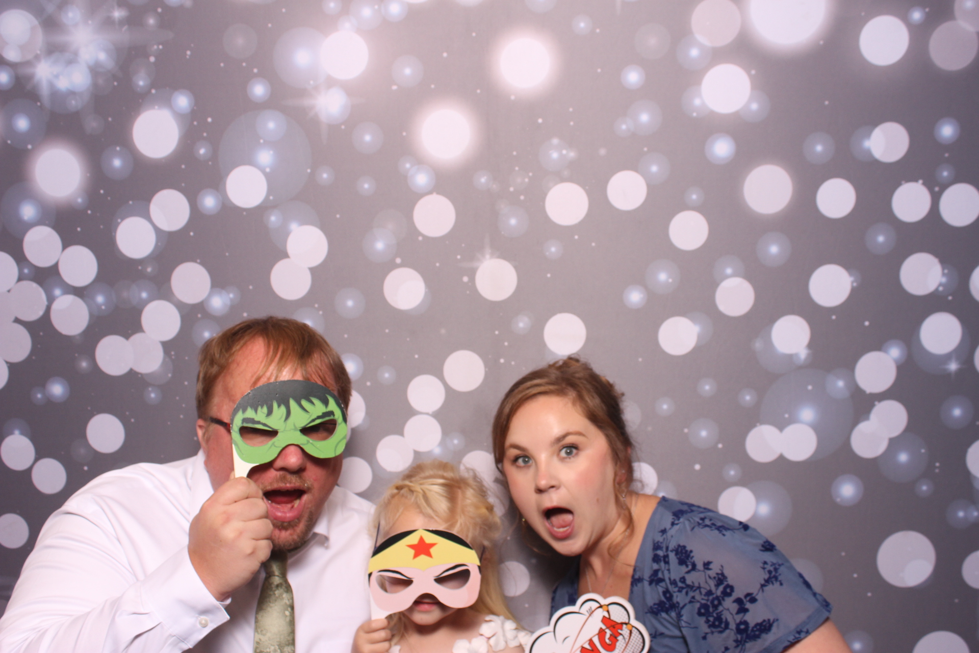 Jenna & Zack Reception | View more photos from the event at gallery.photoboothcincy.com/u/PhotoBoothCincy/Jenna-Zack-Reception