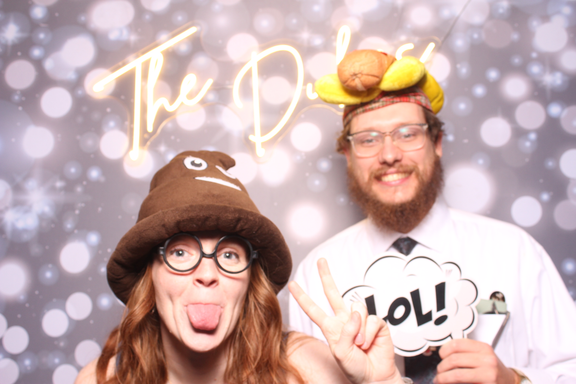 Jenna & Zack Reception | View more photos from the event at gallery.photoboothcincy.com/u/PhotoBoothCincy/Jenna-Zack-Reception