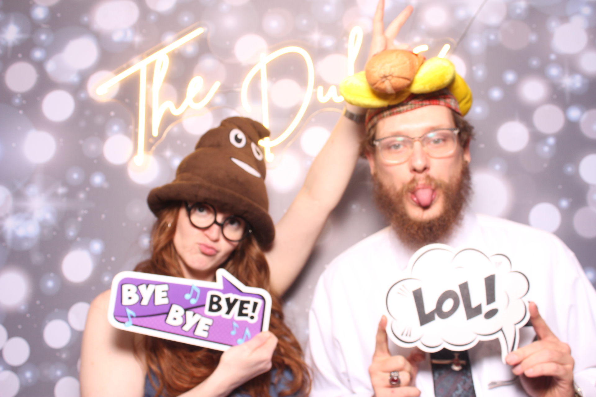 Jenna & Zack Reception | View more photos from the event at gallery.photoboothcincy.com/u/PhotoBoothCincy/Jenna-Zack-Reception