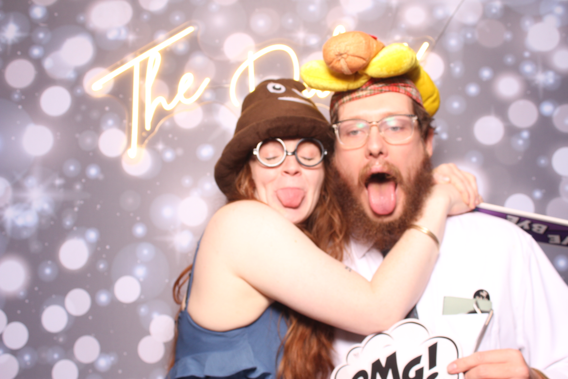 Jenna & Zack Reception | View more photos from the event at gallery.photoboothcincy.com/u/PhotoBoothCincy/Jenna-Zack-Reception
