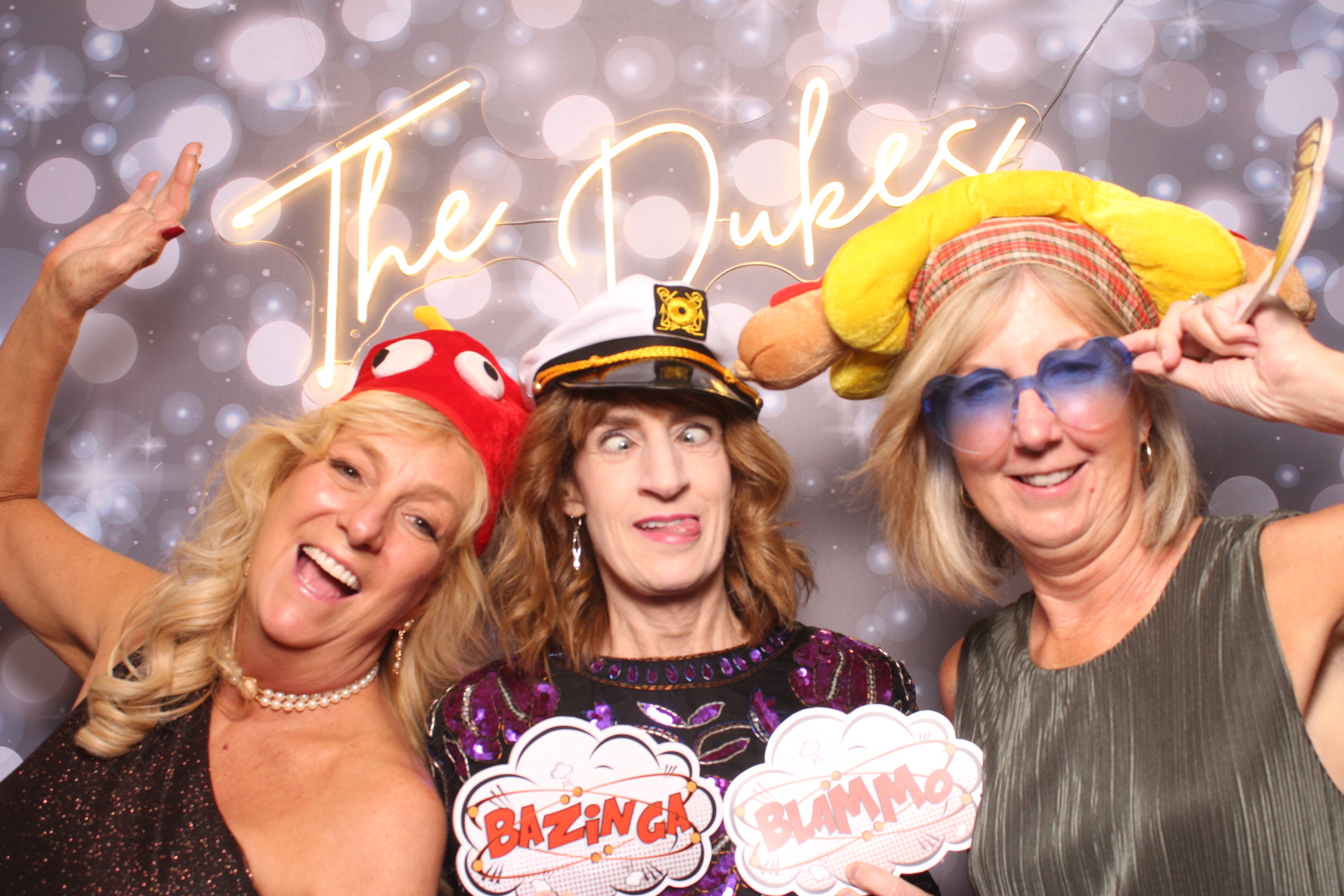 Jenna & Zack Reception | View more photos from the event at gallery.photoboothcincy.com/u/PhotoBoothCincy/Jenna-Zack-Reception