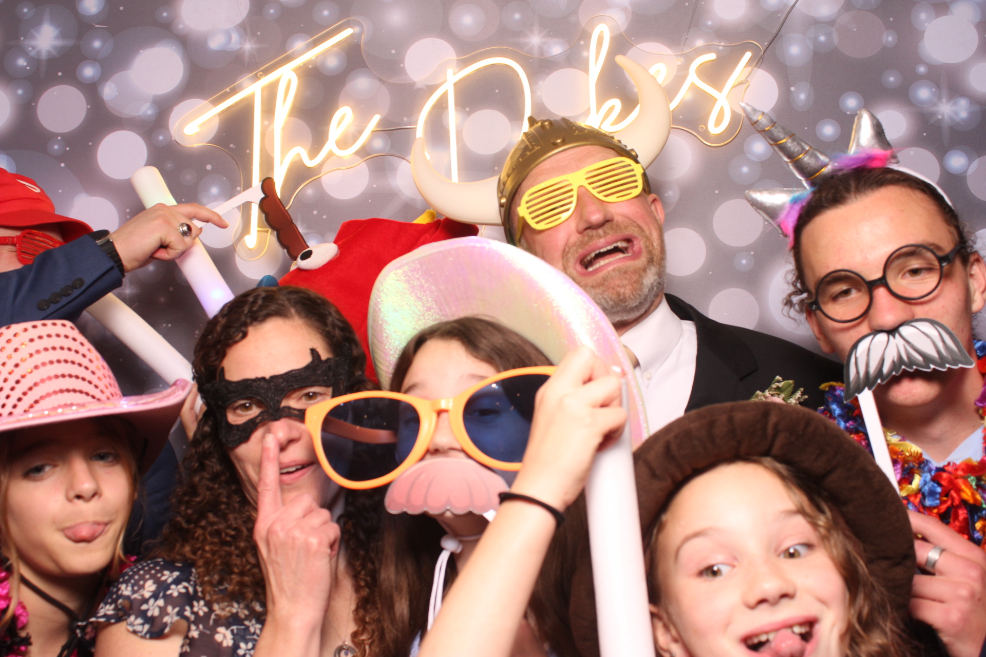 Jenna & Zack Reception | View more photos from the event at gallery.photoboothcincy.com/u/PhotoBoothCincy/Jenna-Zack-Reception