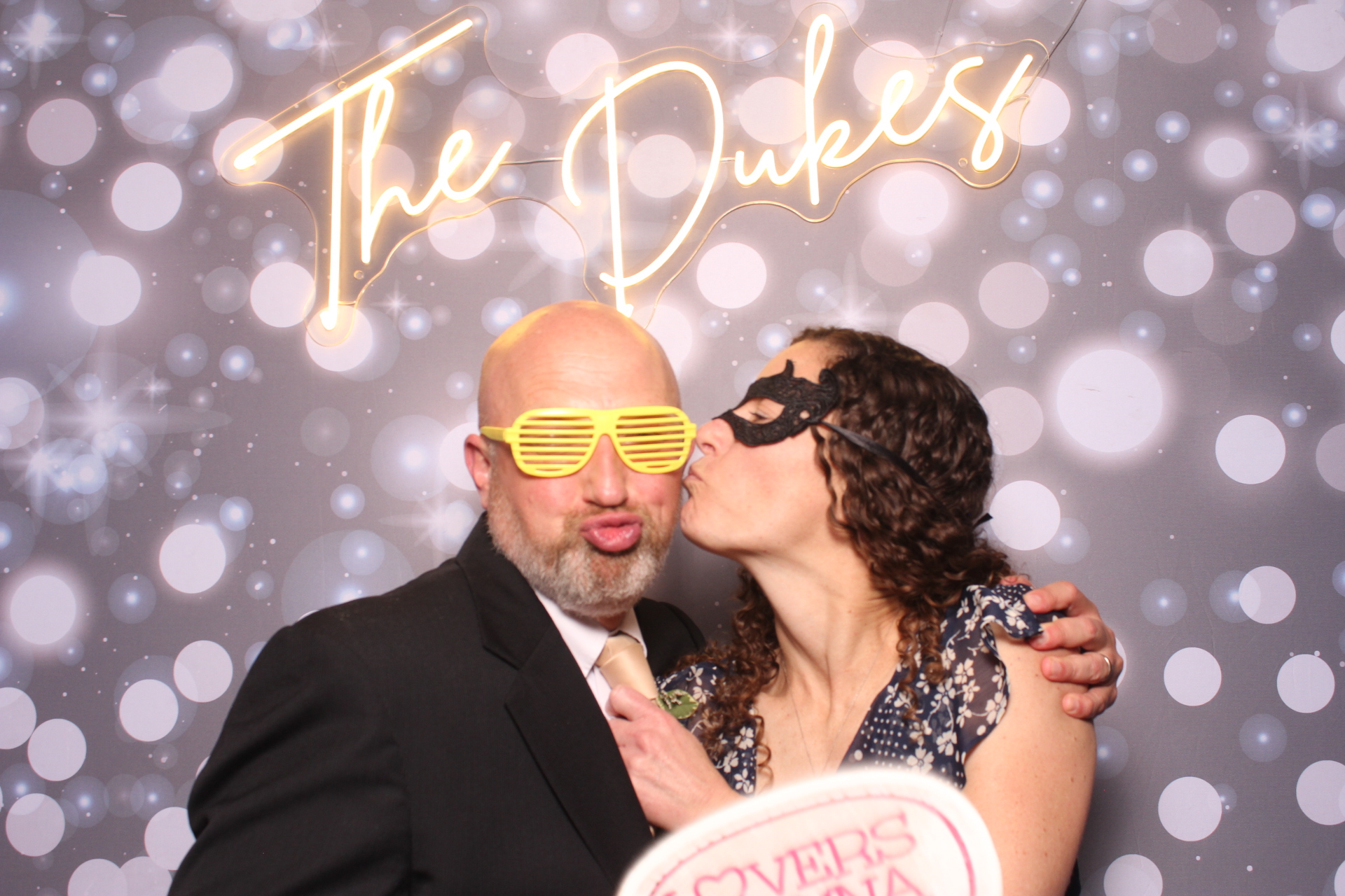 Jenna & Zack Reception | View more photos from the event at gallery.photoboothcincy.com/u/PhotoBoothCincy/Jenna-Zack-Reception
