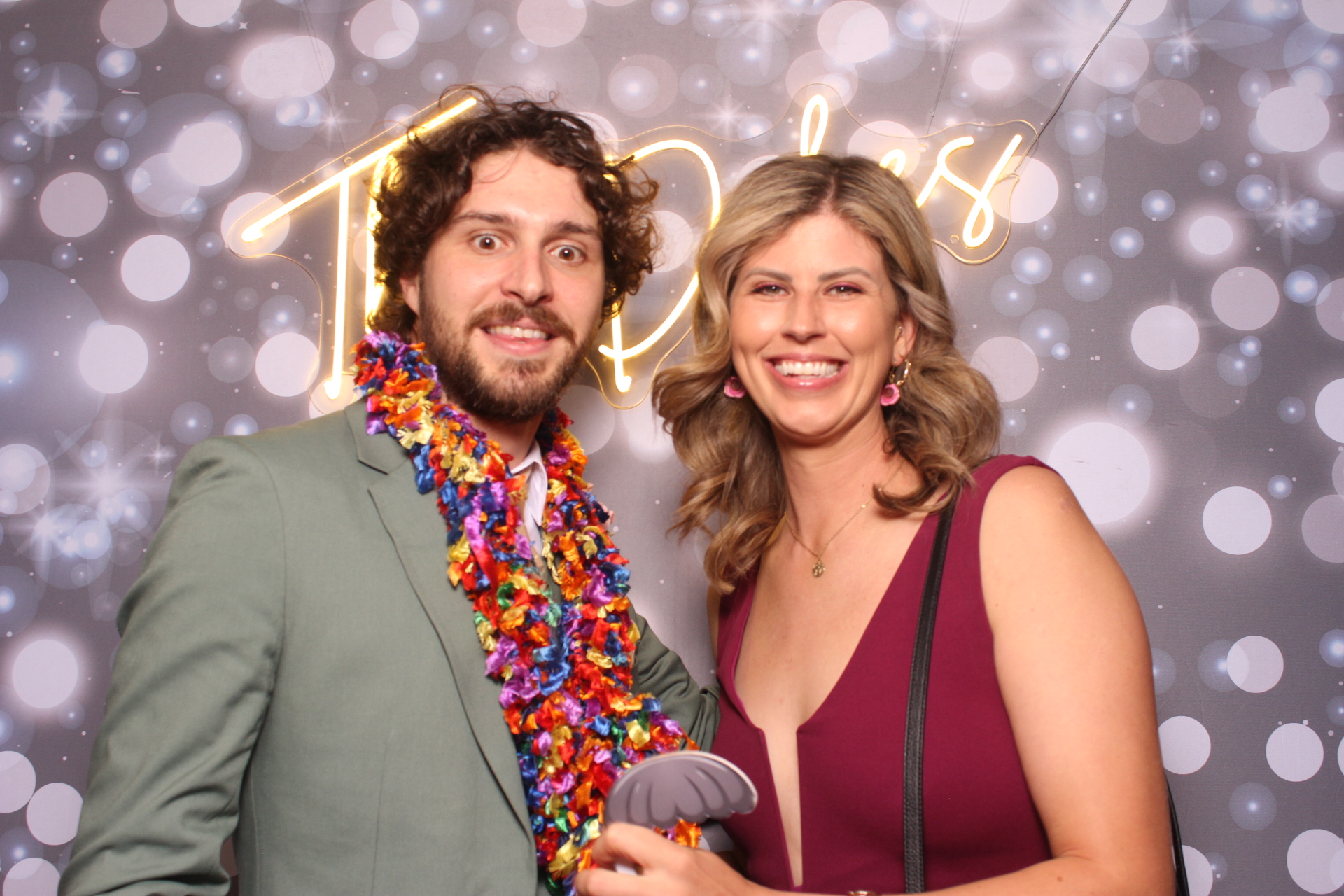 Jenna & Zack Reception | View more photos from the event at gallery.photoboothcincy.com/u/PhotoBoothCincy/Jenna-Zack-Reception