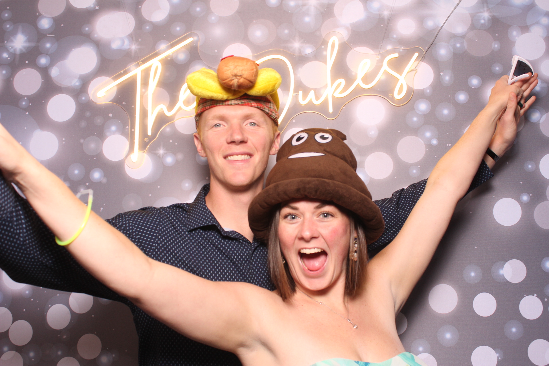 Jenna & Zack Reception | View more photos from the event at gallery.photoboothcincy.com/u/PhotoBoothCincy/Jenna-Zack-Reception