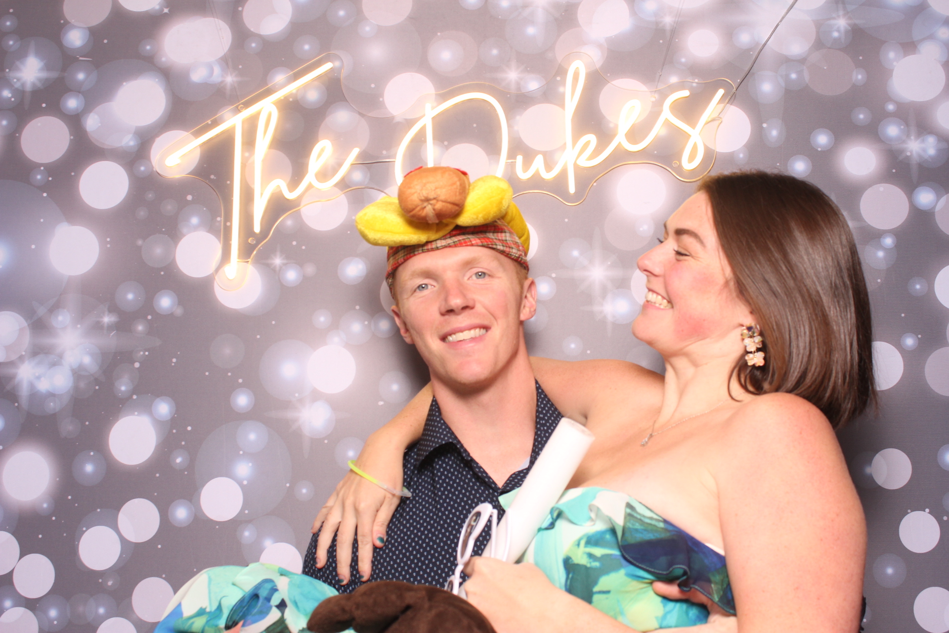 Jenna & Zack Reception | View more photos from the event at gallery.photoboothcincy.com/u/PhotoBoothCincy/Jenna-Zack-Reception