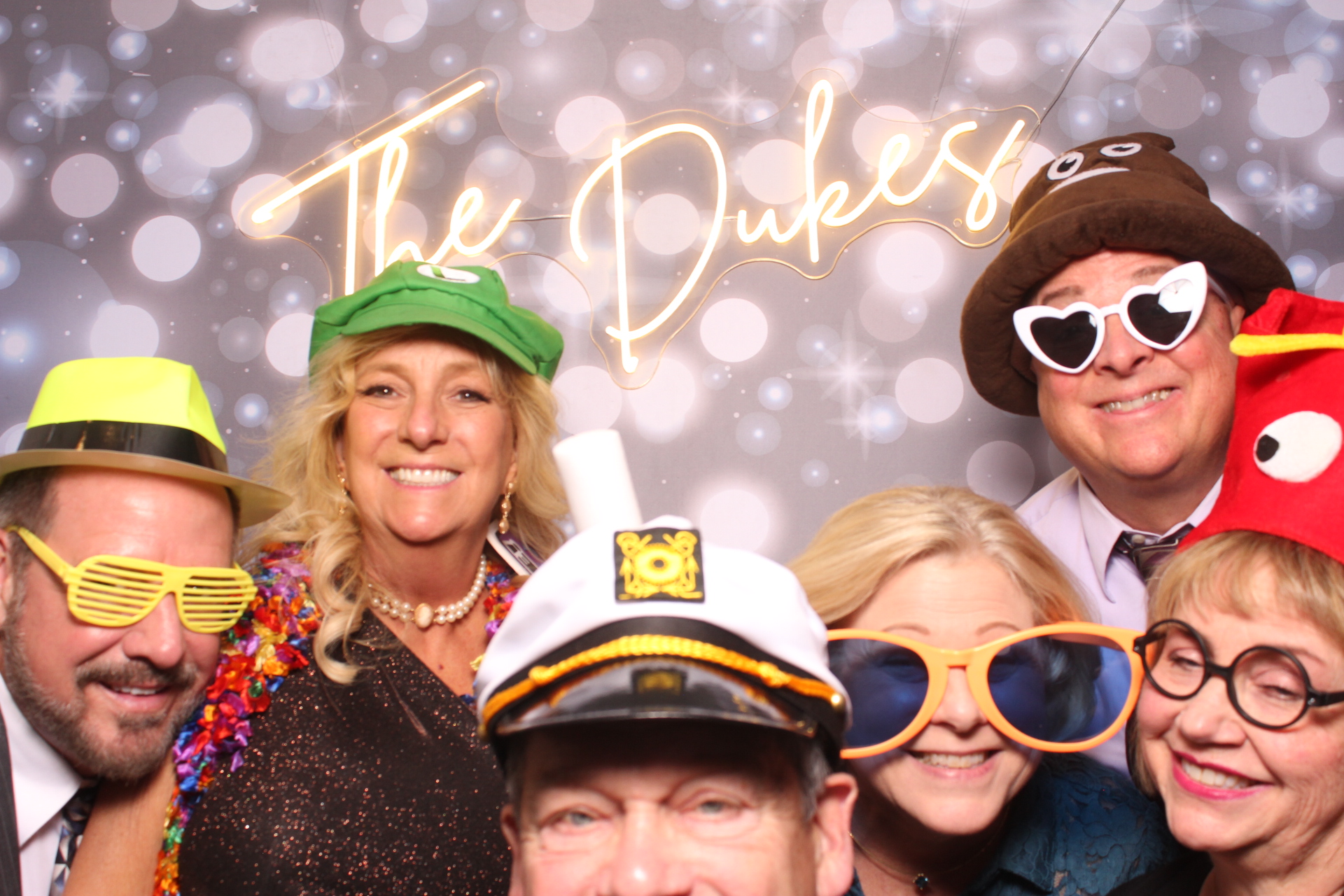 Jenna & Zack Reception | View more photos from the event at gallery.photoboothcincy.com/u/PhotoBoothCincy/Jenna-Zack-Reception