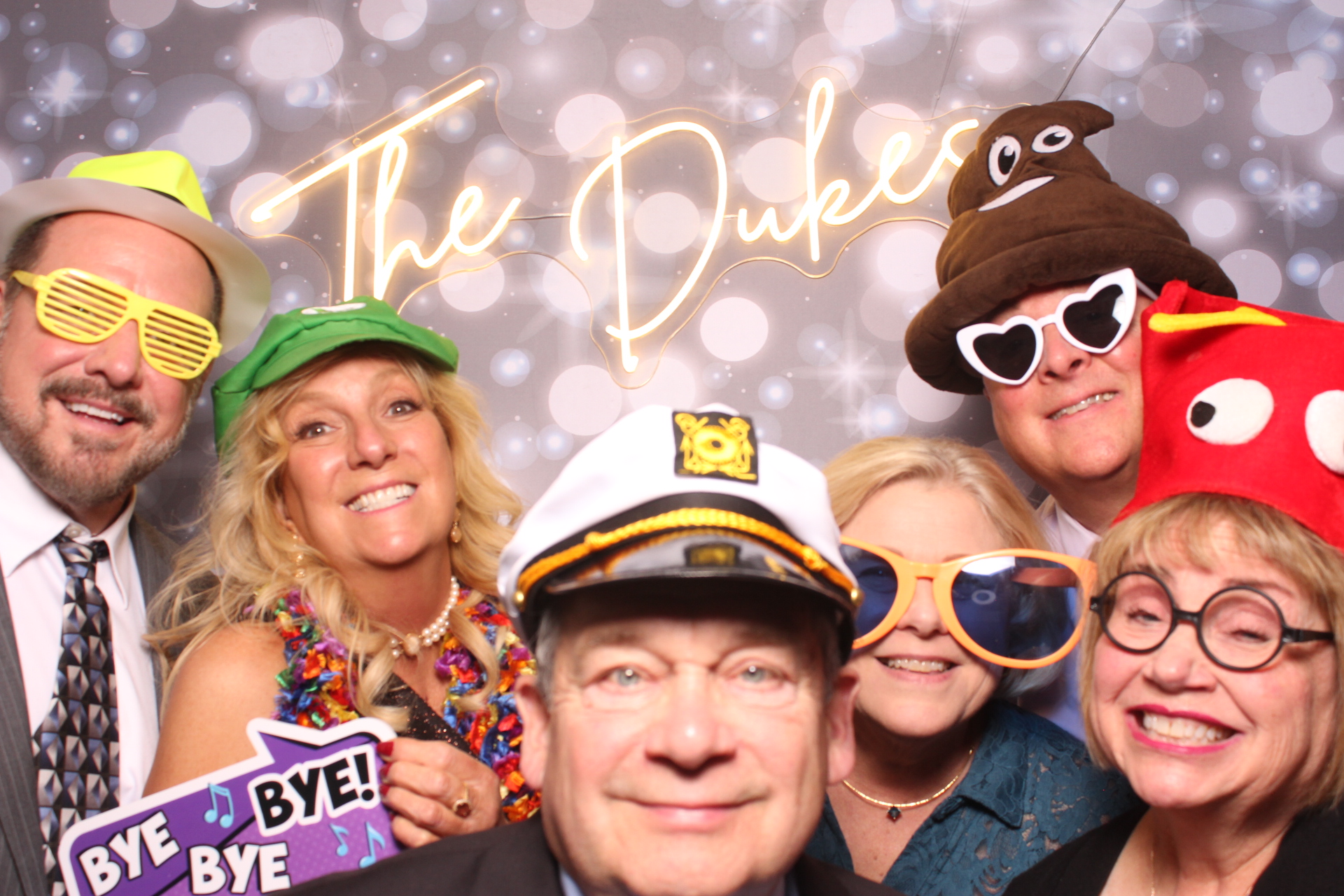 Jenna & Zack Reception | View more photos from the event at gallery.photoboothcincy.com/u/PhotoBoothCincy/Jenna-Zack-Reception