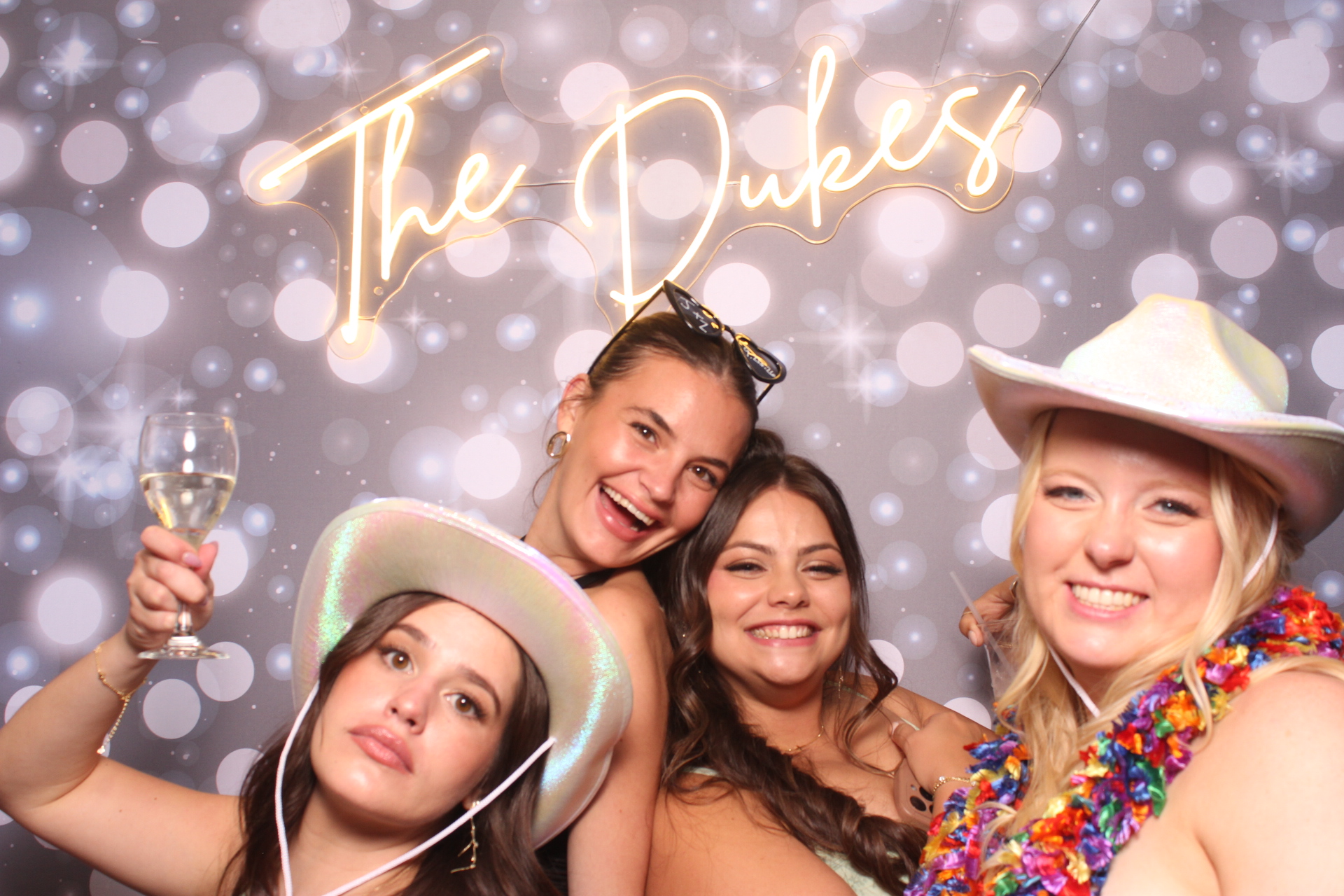 Jenna & Zack Reception | View more photos from the event at gallery.photoboothcincy.com/u/PhotoBoothCincy/Jenna-Zack-Reception