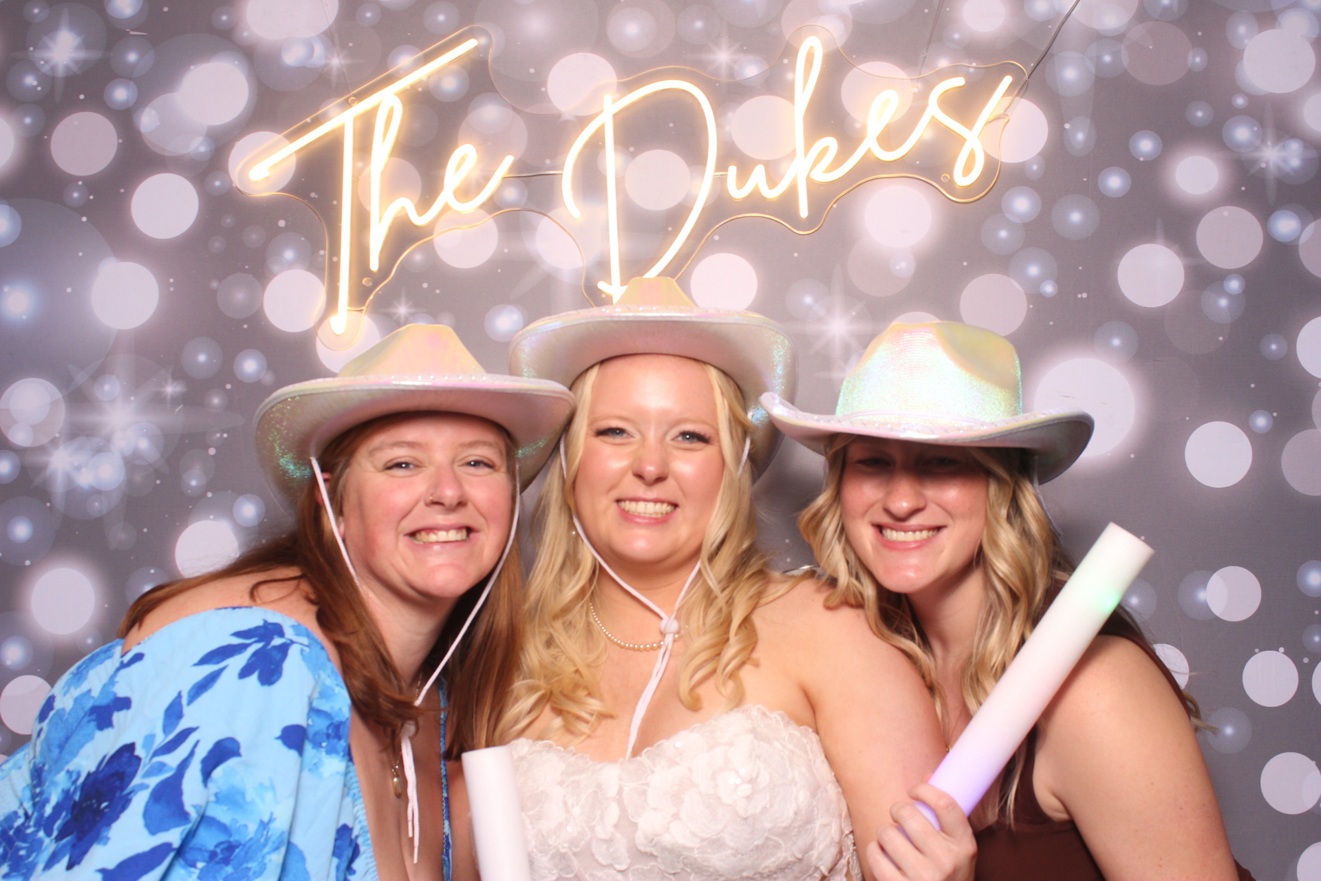 Jenna & Zack Reception | View more photos from the event at gallery.photoboothcincy.com/u/PhotoBoothCincy/Jenna-Zack-Reception