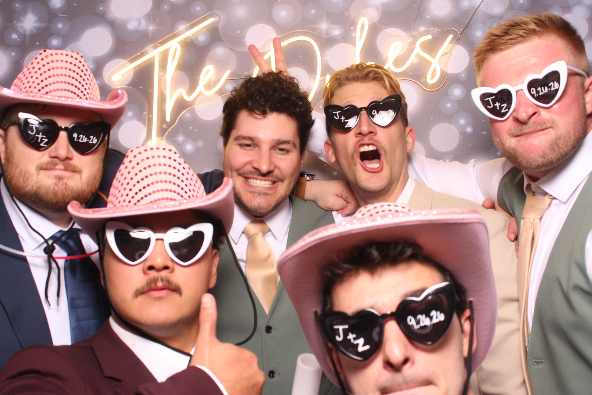 Jenna & Zack Reception | View more photos from the event at gallery.photoboothcincy.com/u/PhotoBoothCincy/Jenna-Zack-Reception