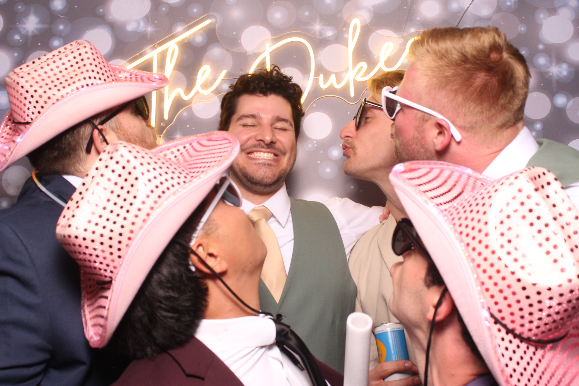 Jenna & Zack Reception | View more photos from the event at gallery.photoboothcincy.com/u/PhotoBoothCincy/Jenna-Zack-Reception