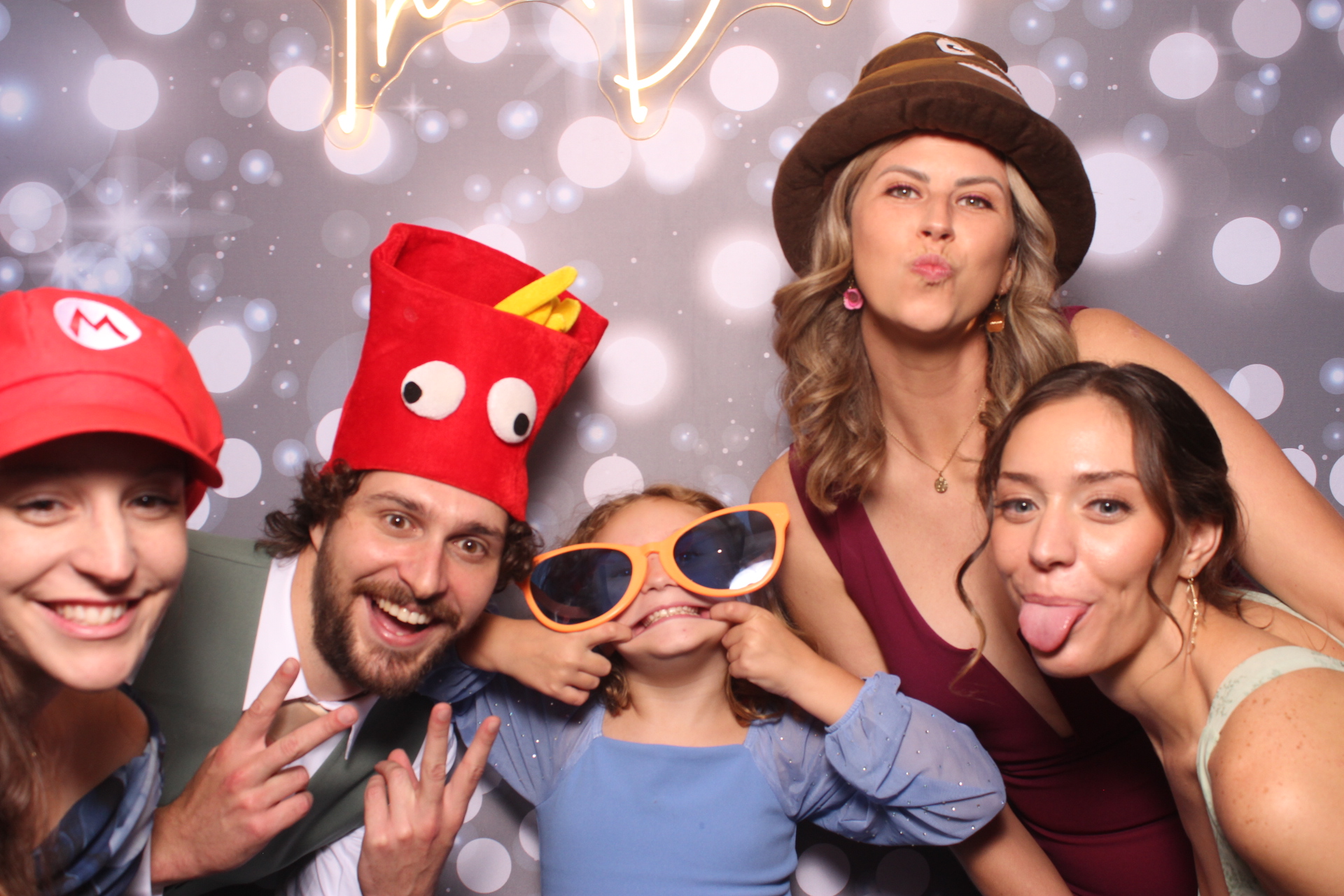 Jenna & Zack Reception | View more photos from the event at gallery.photoboothcincy.com/u/PhotoBoothCincy/Jenna-Zack-Reception