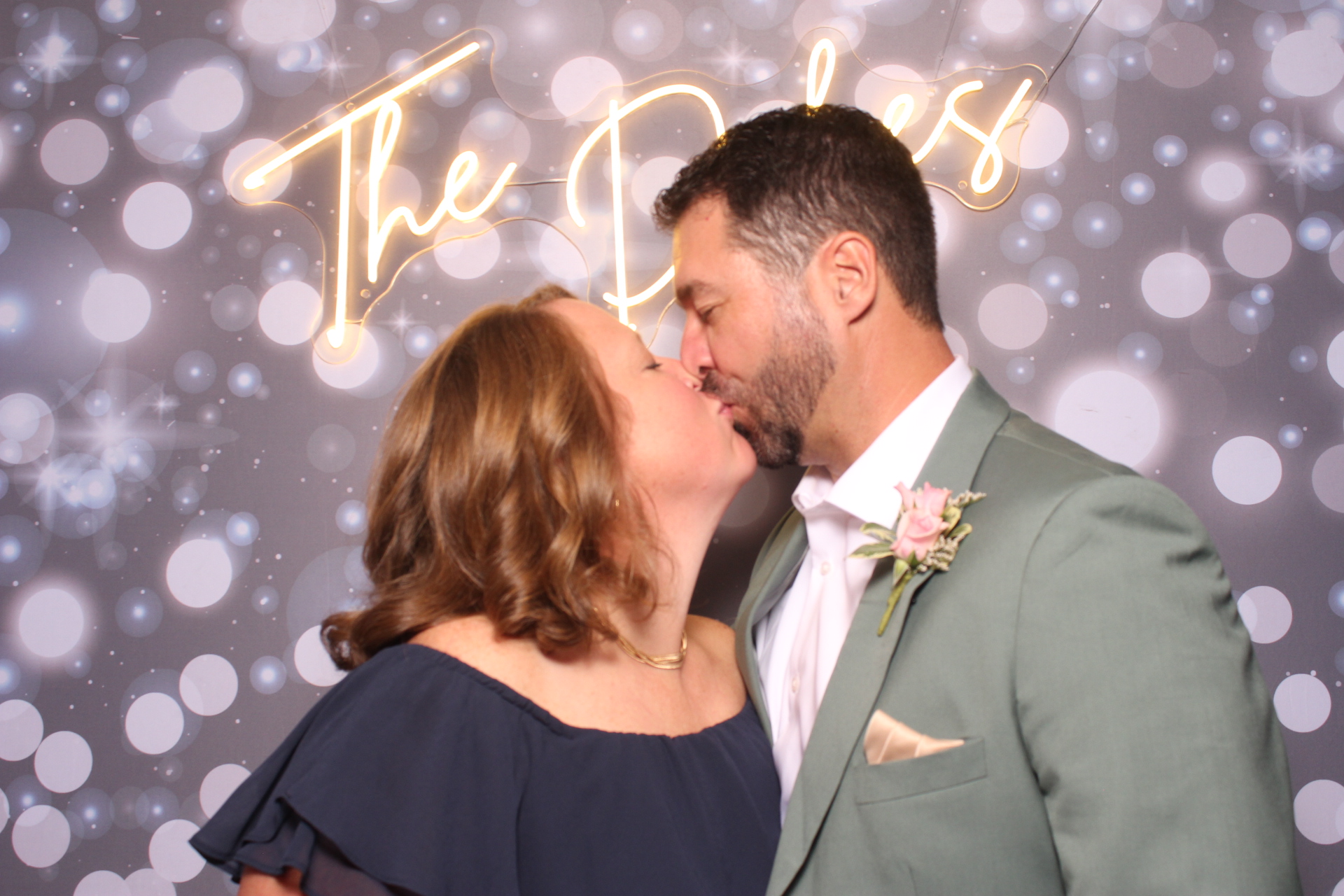 Jenna & Zack Reception | View more photos from the event at gallery.photoboothcincy.com/u/PhotoBoothCincy/Jenna-Zack-Reception