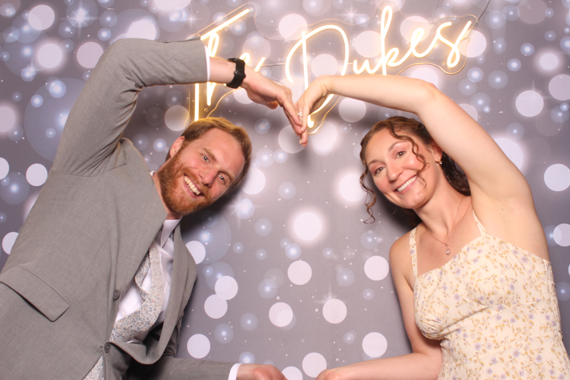 Jenna & Zack Reception | View more photos from the event at gallery.photoboothcincy.com/u/PhotoBoothCincy/Jenna-Zack-Reception