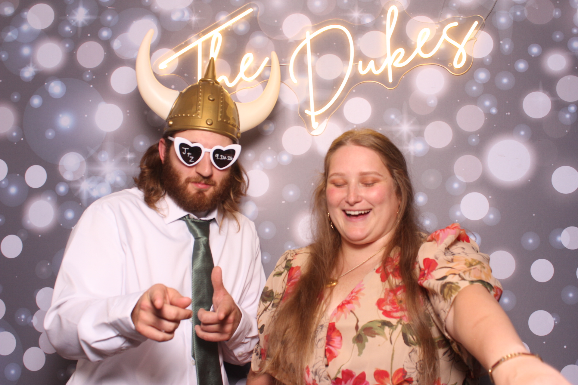 Jenna & Zack Reception | View more photos from the event at gallery.photoboothcincy.com/u/PhotoBoothCincy/Jenna-Zack-Reception