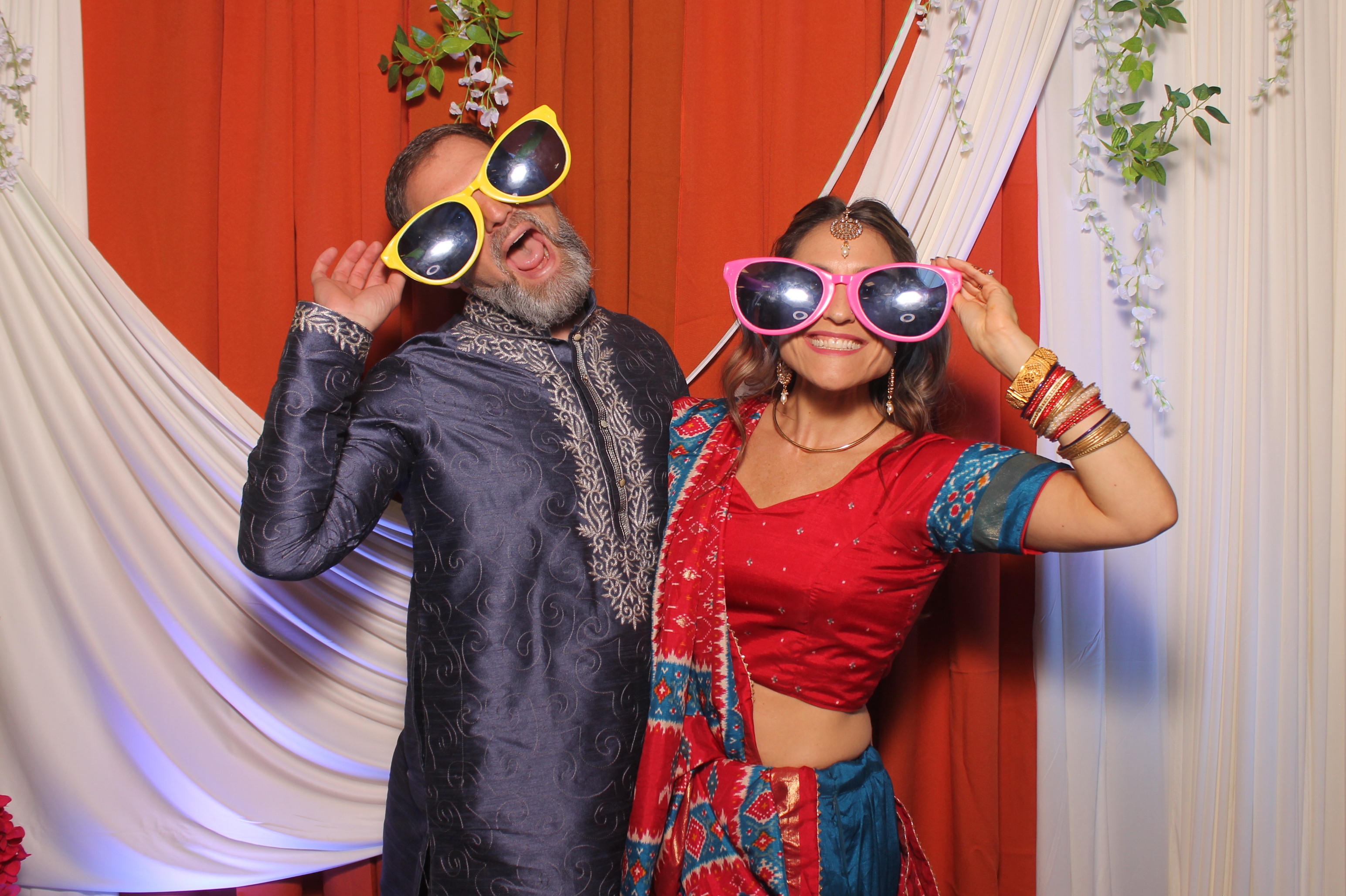 Jessica & Rudra Wedding | View more photos from the event at gallery.photoboothcincy.com/u/PhotoBoothCincy/Jessica-Rudra-Wedding