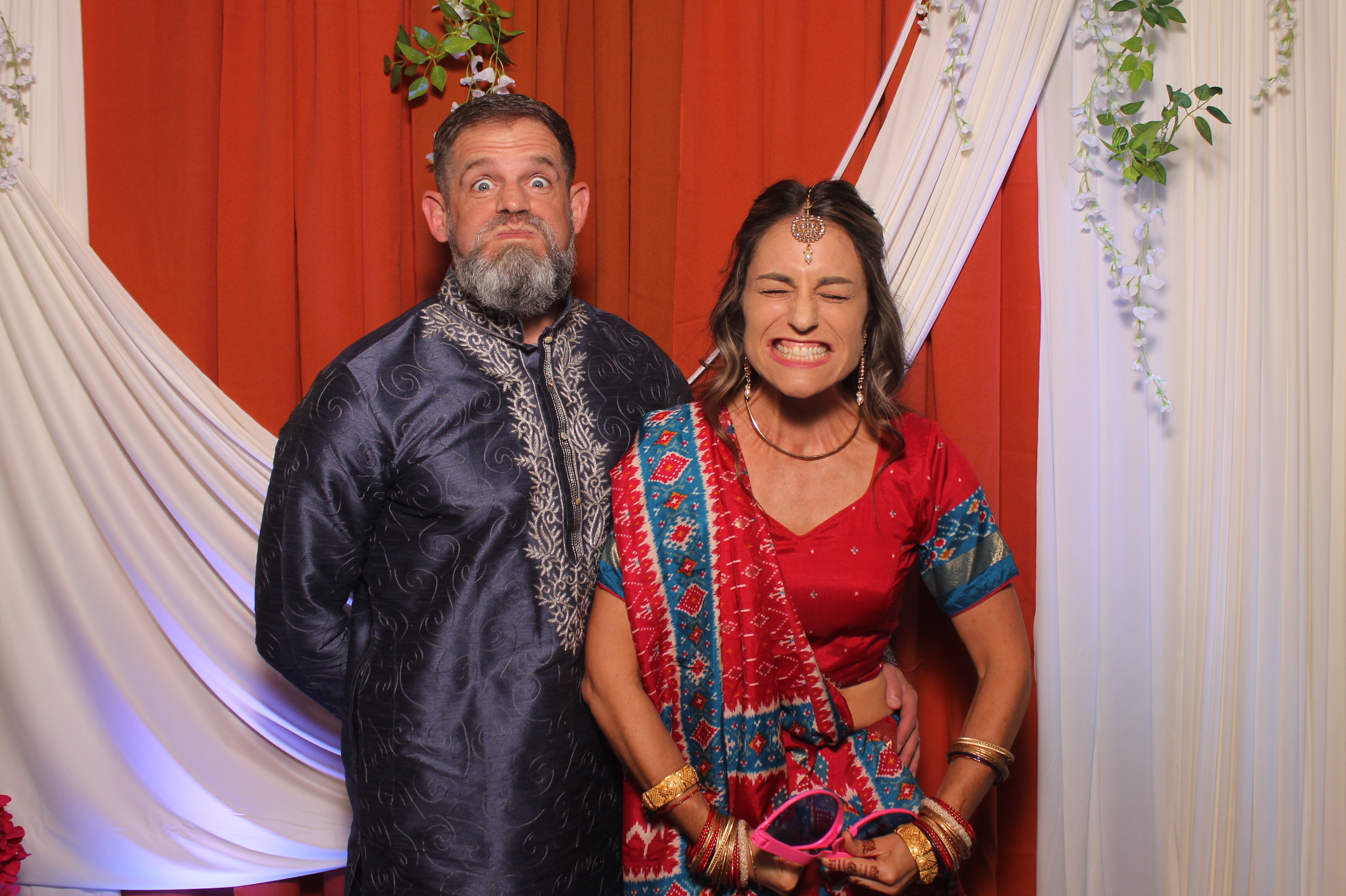 Jessica & Rudra Wedding | View more photos from the event at gallery.photoboothcincy.com/u/PhotoBoothCincy/Jessica-Rudra-Wedding