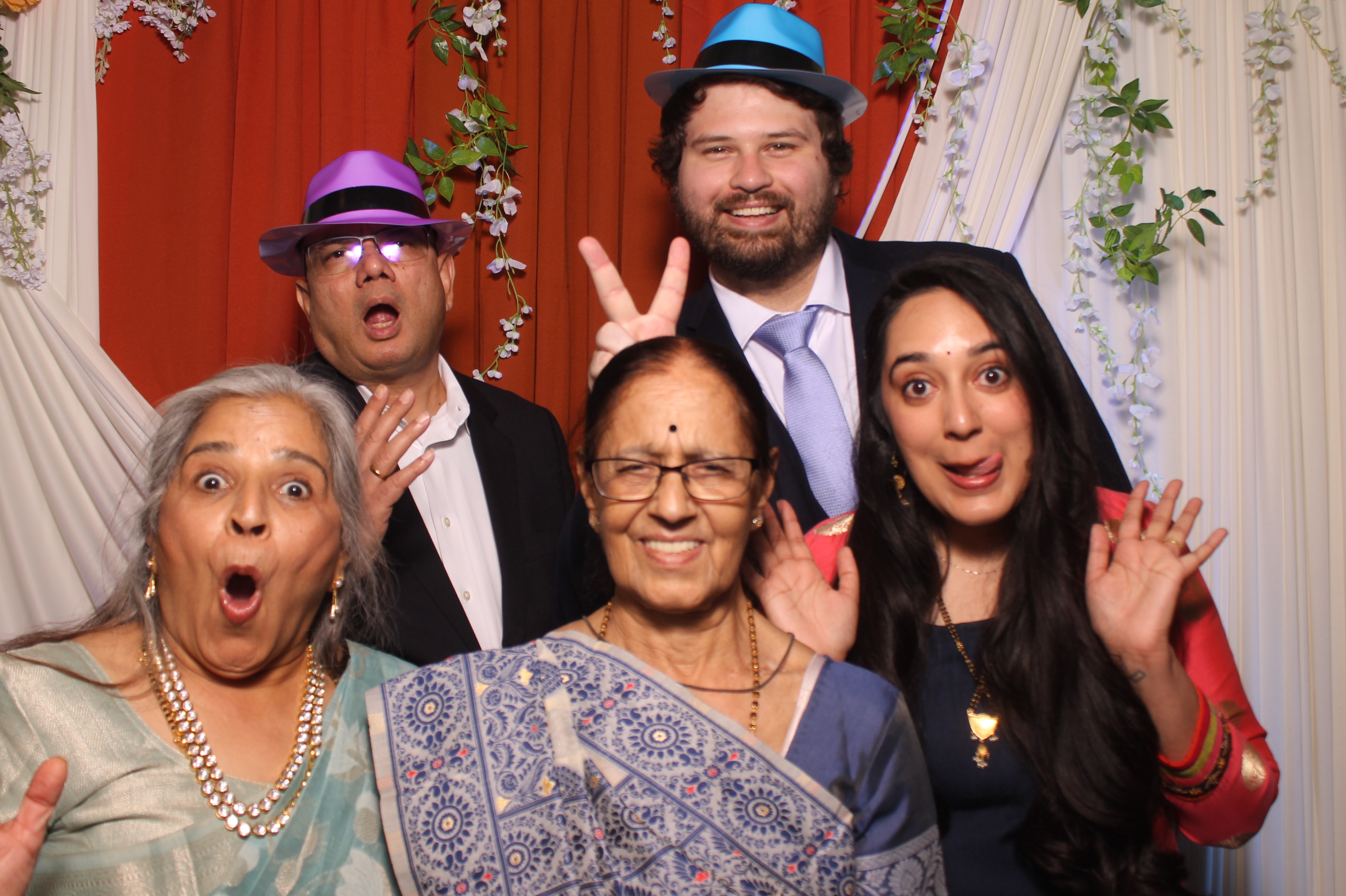 Jessica & Rudra Wedding | View more photos from the event at gallery.photoboothcincy.com/u/PhotoBoothCincy/Jessica-Rudra-Wedding