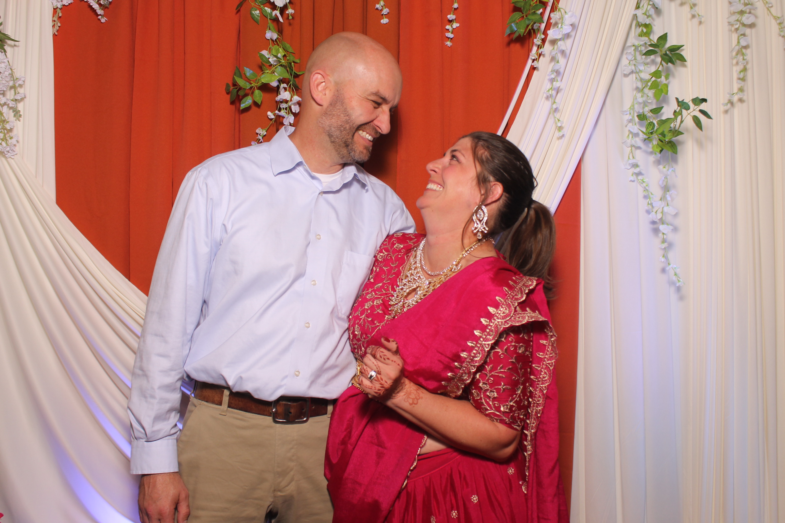 Jessica & Rudra Wedding | View more photos from the event at gallery.photoboothcincy.com/u/PhotoBoothCincy/Jessica-Rudra-Wedding