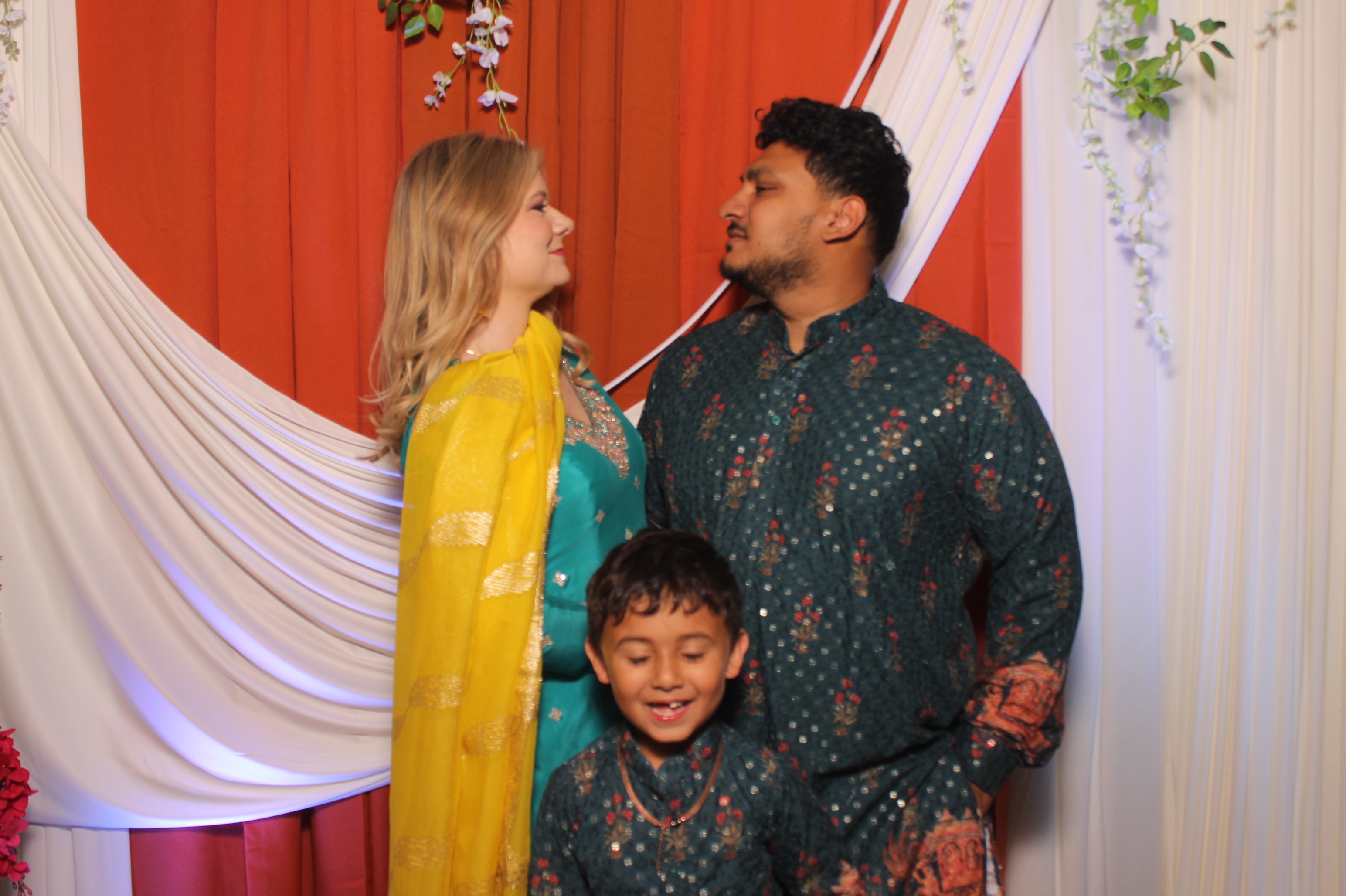 Jessica & Rudra Wedding | View more photos from the event at gallery.photoboothcincy.com/u/PhotoBoothCincy/Jessica-Rudra-Wedding