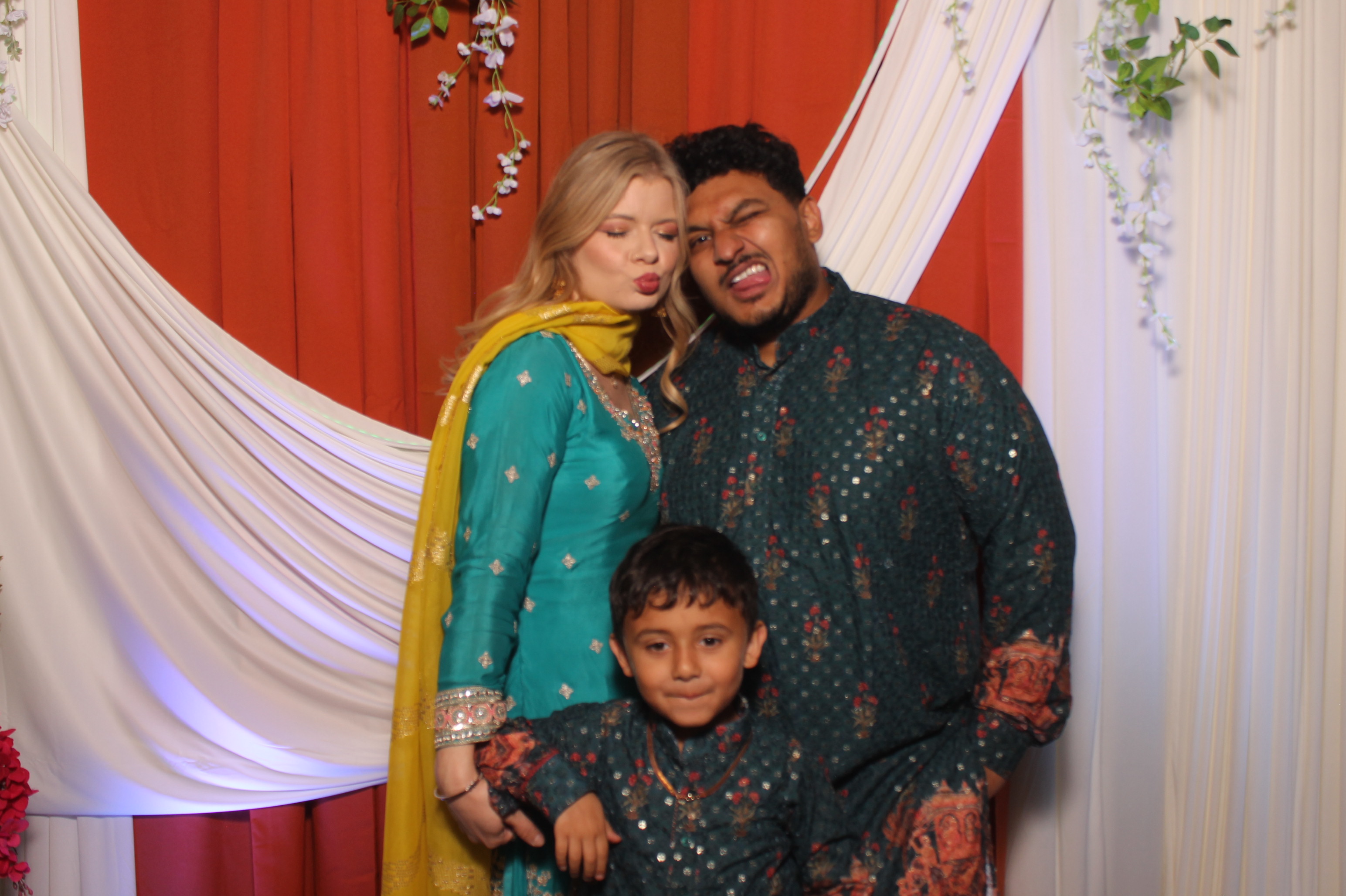 Jessica & Rudra Wedding | View more photos from the event at gallery.photoboothcincy.com/u/PhotoBoothCincy/Jessica-Rudra-Wedding