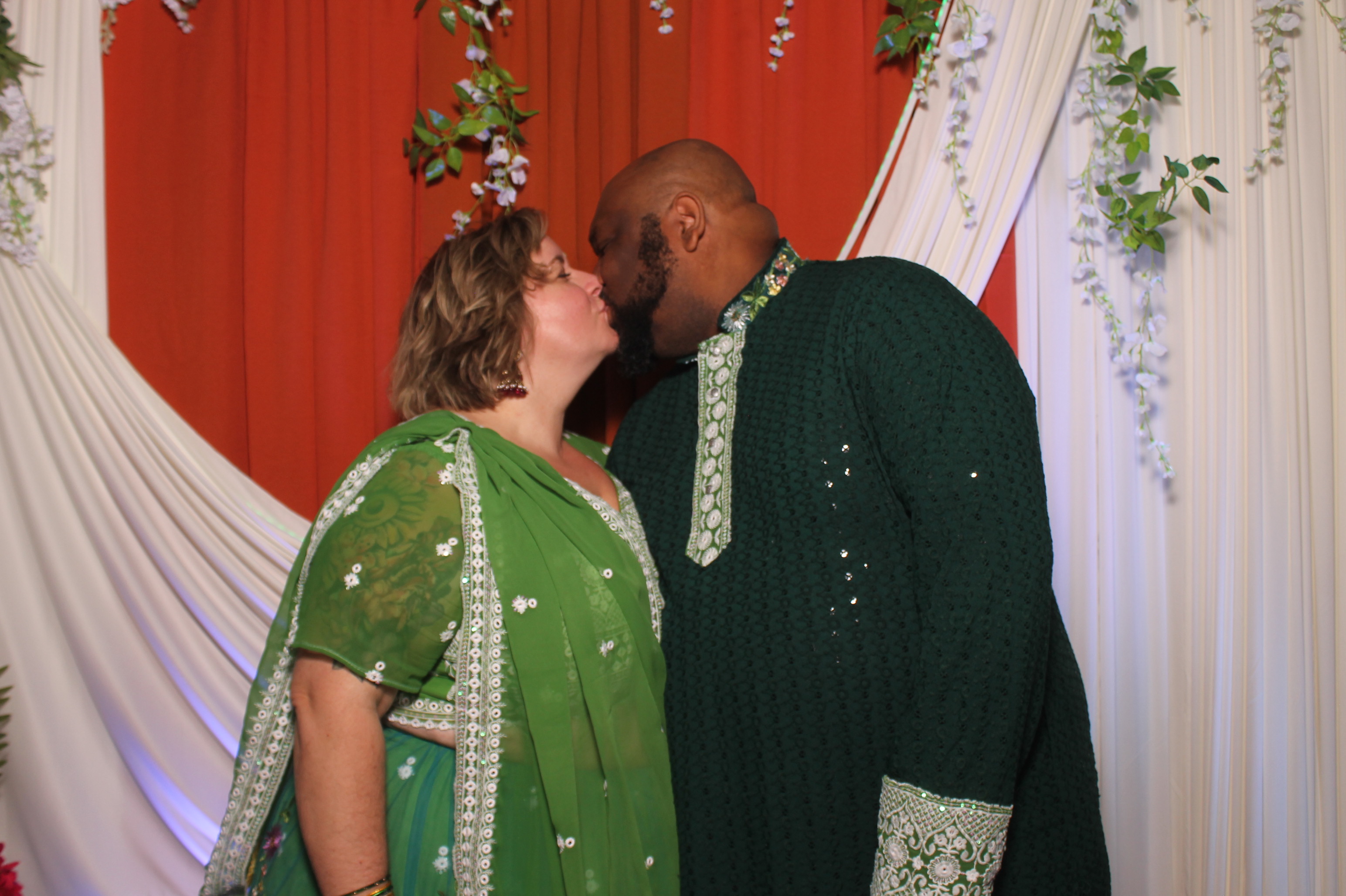 Jessica & Rudra Wedding | View more photos from the event at gallery.photoboothcincy.com/u/PhotoBoothCincy/Jessica-Rudra-Wedding