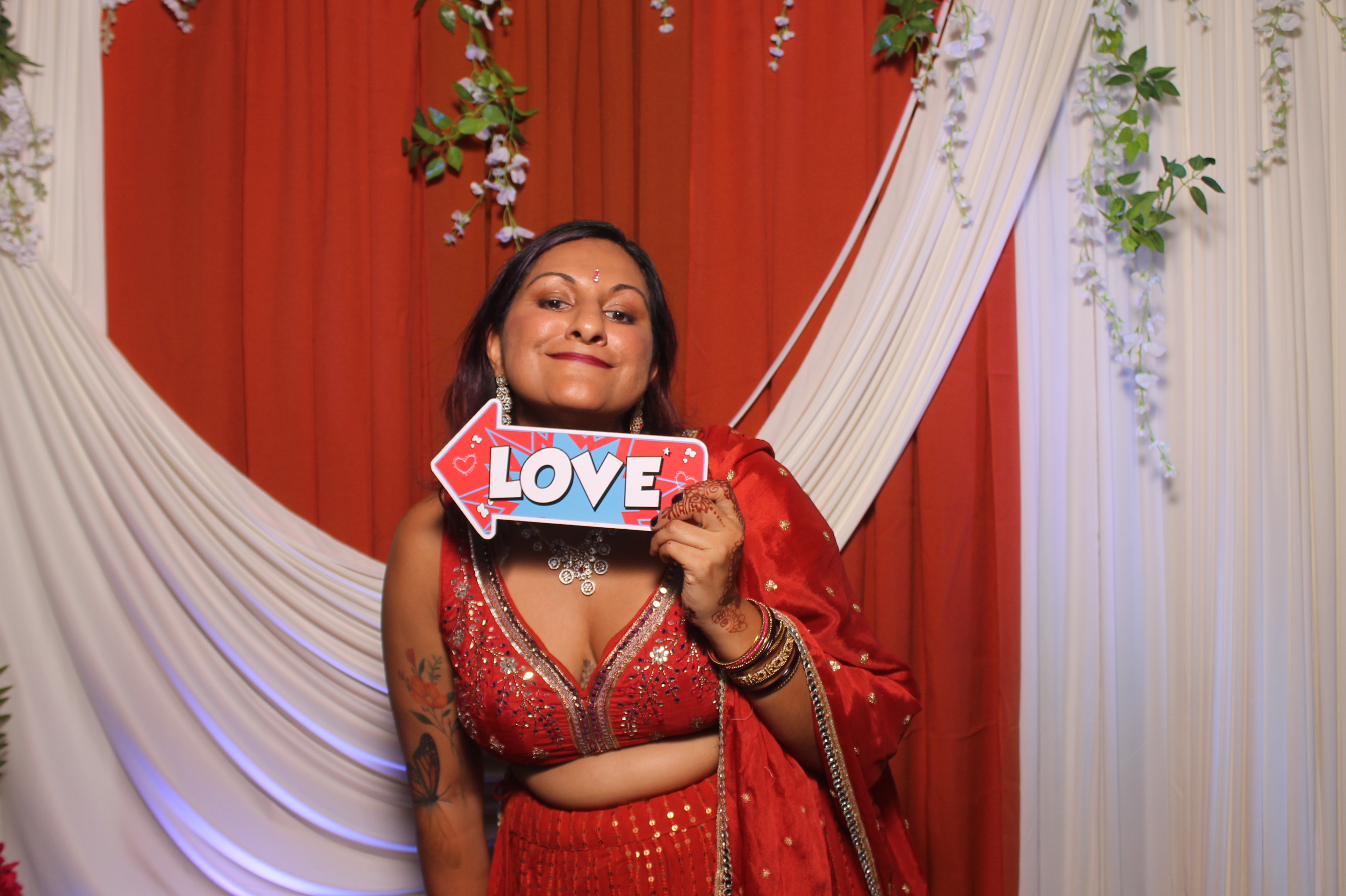 Jessica & Rudra Wedding | View more photos from the event at gallery.photoboothcincy.com/u/PhotoBoothCincy/Jessica-Rudra-Wedding