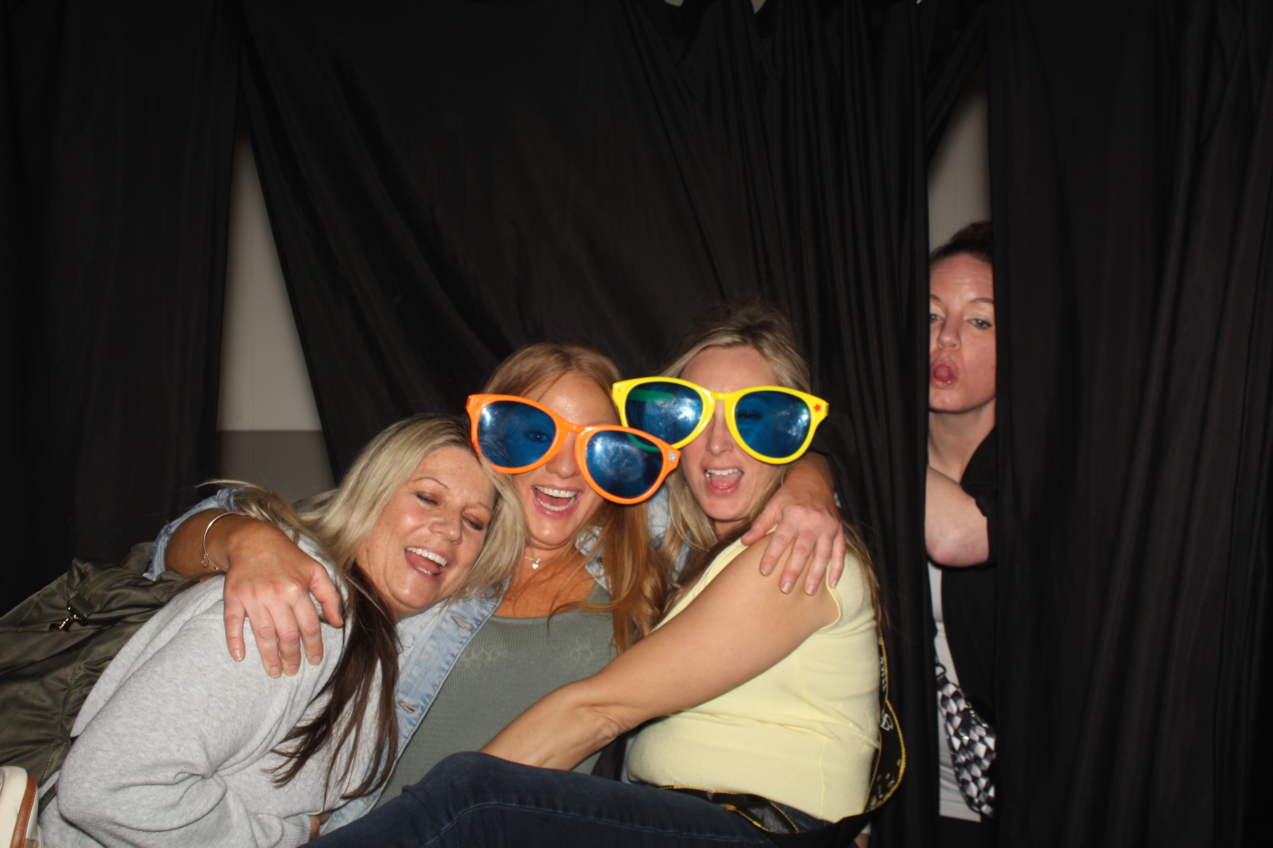 Jess's 40th Surprise Party!! | View more photos from the event at gallery.photoboothcincy.com/u/PhotoBoothCincy/Jesss-40th-Surprise-Party