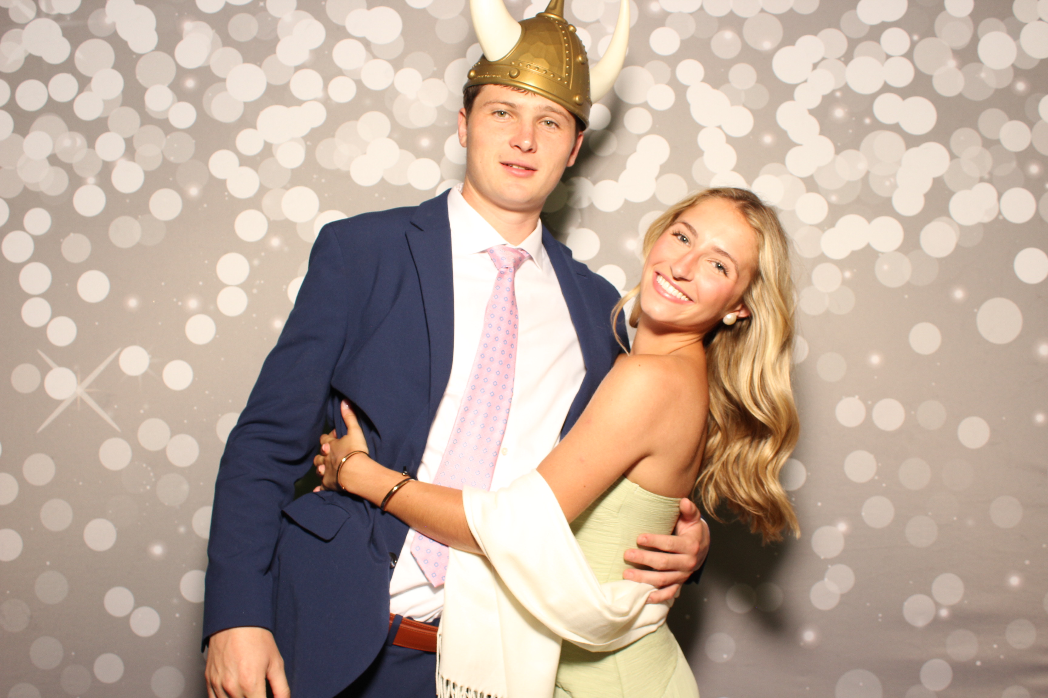 Joe & Grace | View more photos from the event at gallery.photoboothcincy.com/u/PhotoBoothCincy/Joe-Grace