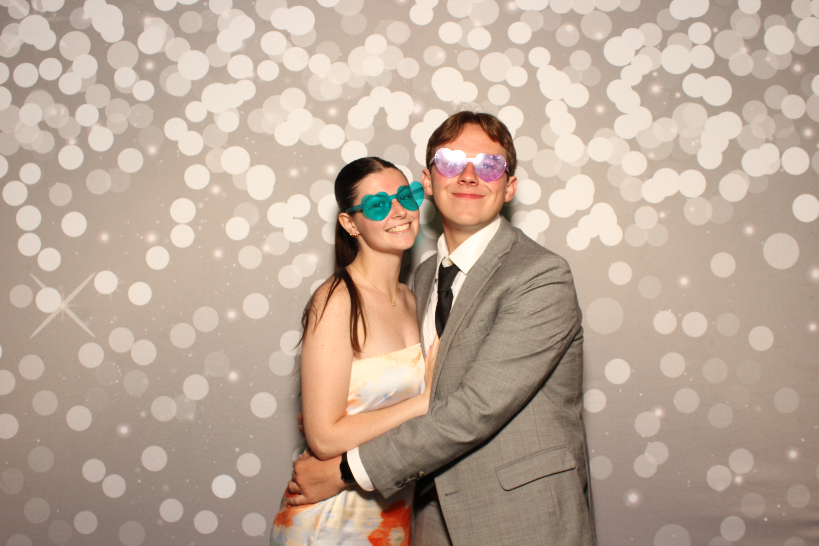 Joe & Grace | View more photos from the event at gallery.photoboothcincy.com/u/PhotoBoothCincy/Joe-Grace