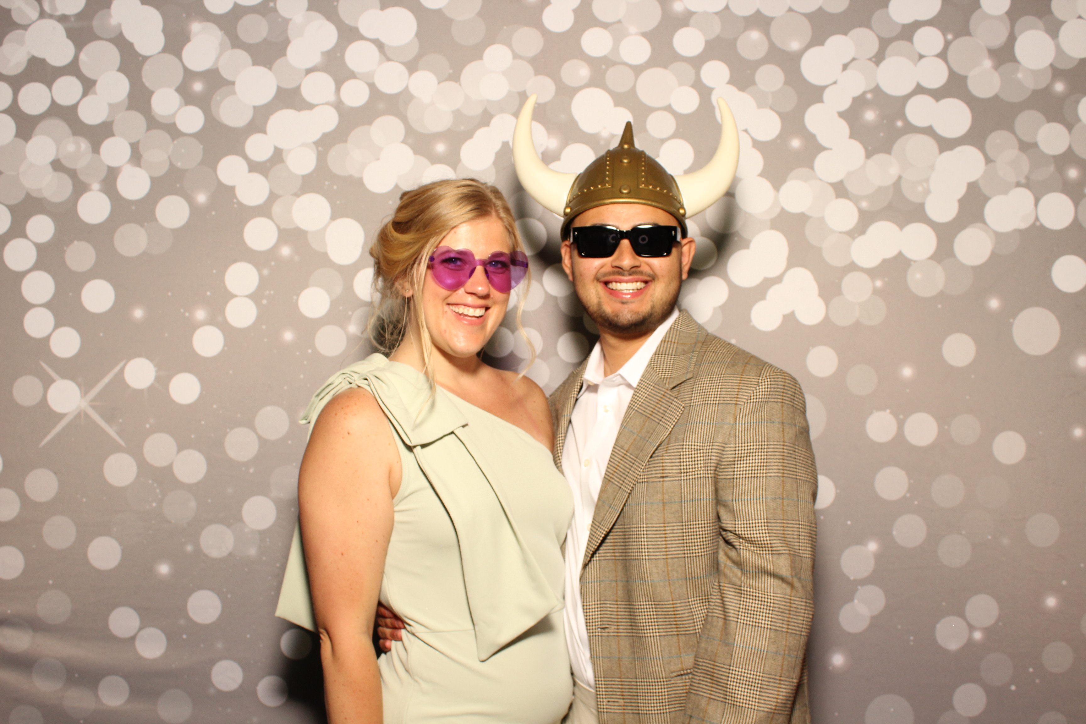 Joe & Grace | View more photos from the event at gallery.photoboothcincy.com/u/PhotoBoothCincy/Joe-Grace