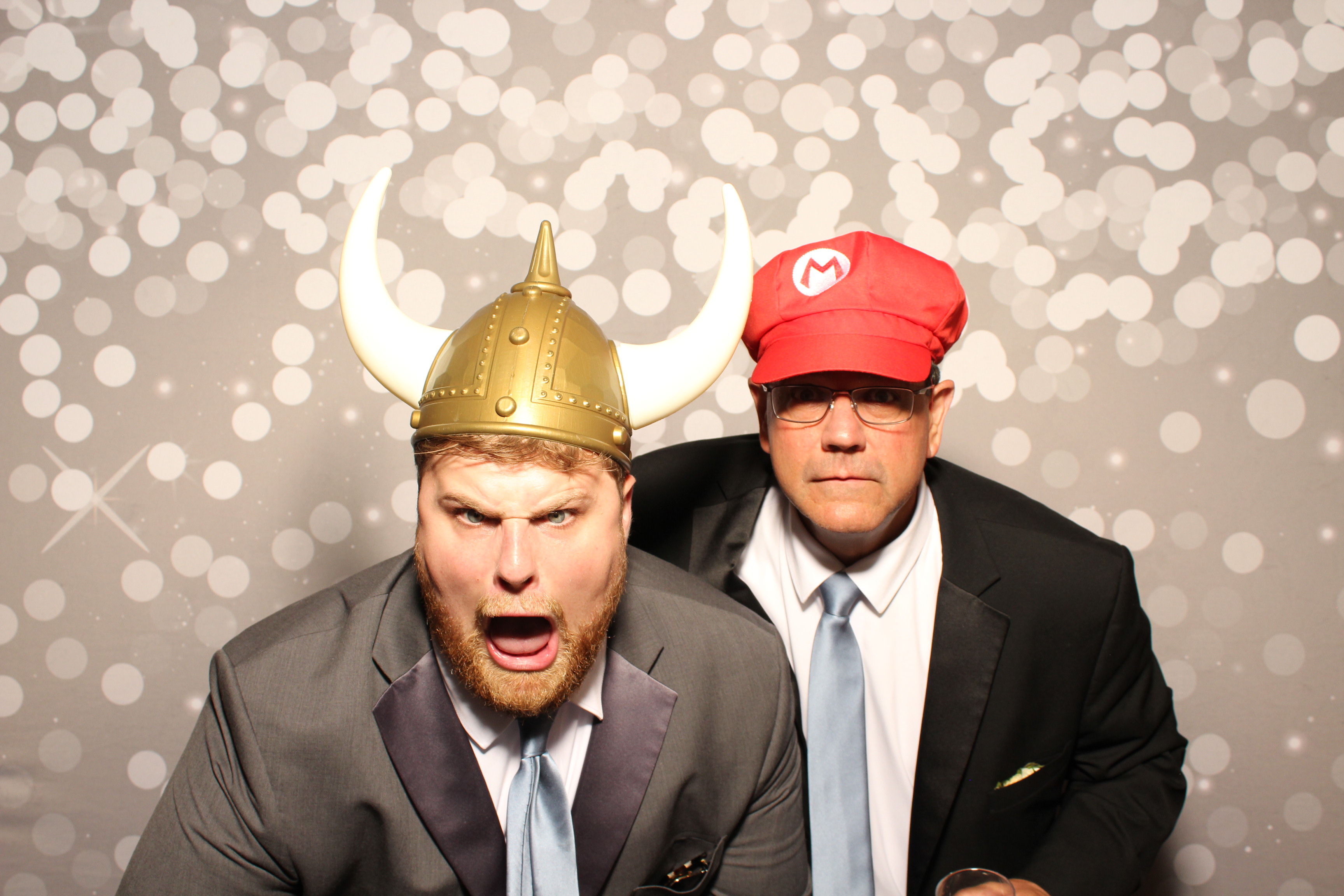 Joe & Grace | View more photos from the event at gallery.photoboothcincy.com/u/PhotoBoothCincy/Joe-Grace