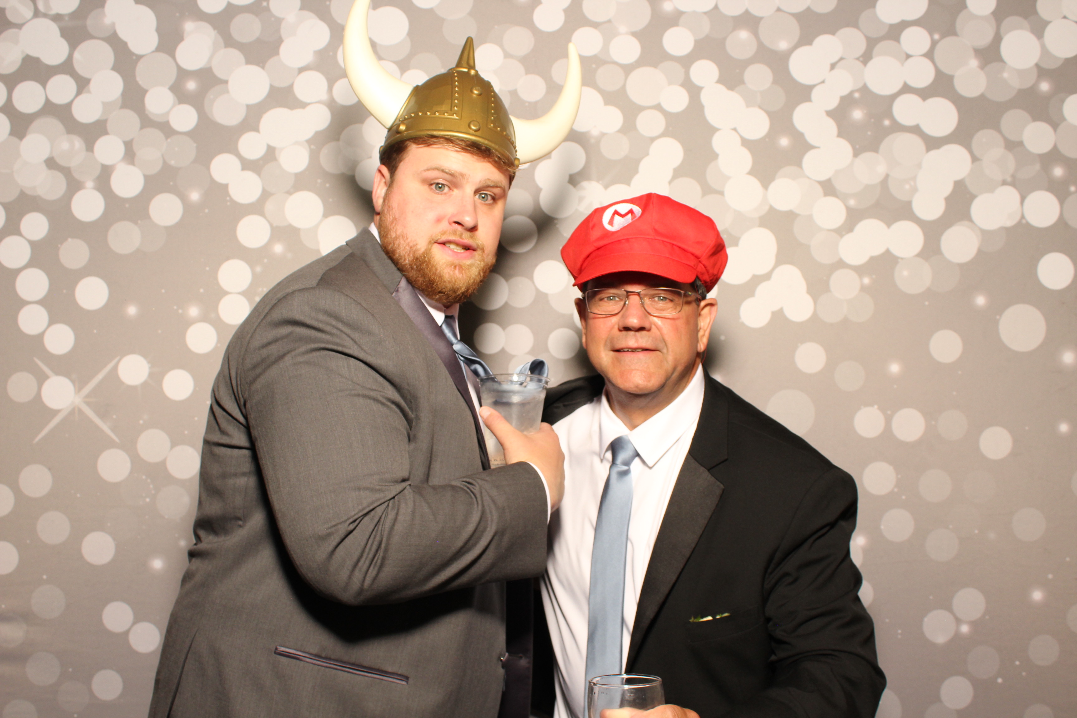 Joe & Grace | View more photos from the event at gallery.photoboothcincy.com/u/PhotoBoothCincy/Joe-Grace