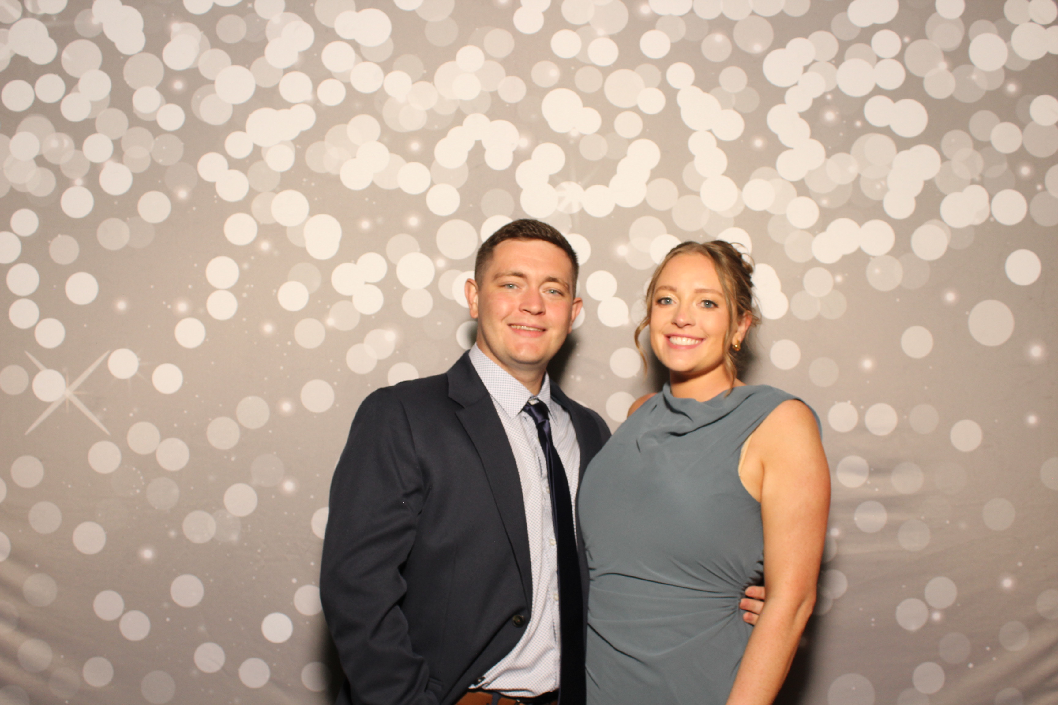 Joe & Grace | View more photos from the event at gallery.photoboothcincy.com/u/PhotoBoothCincy/Joe-Grace